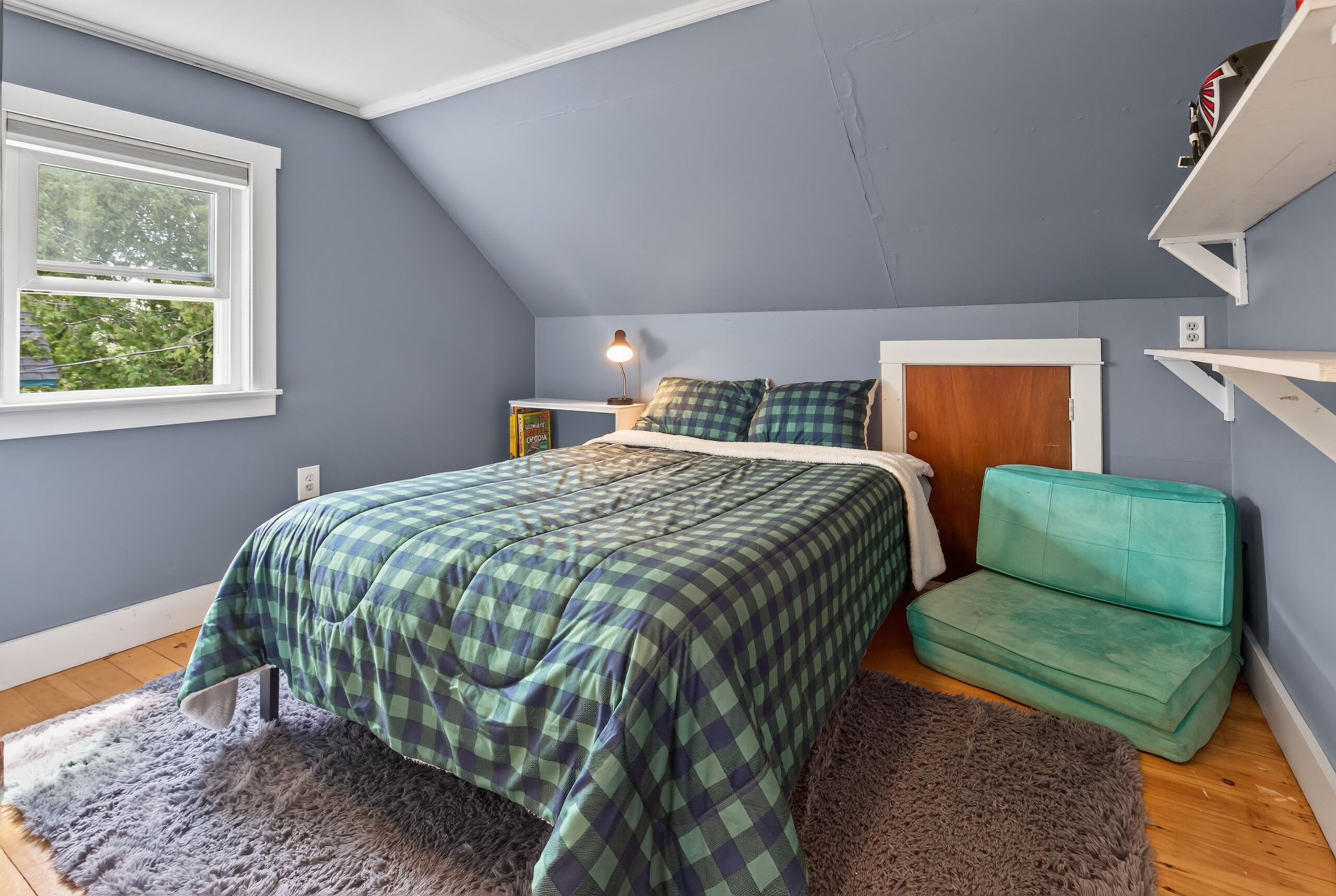 main property photo 28