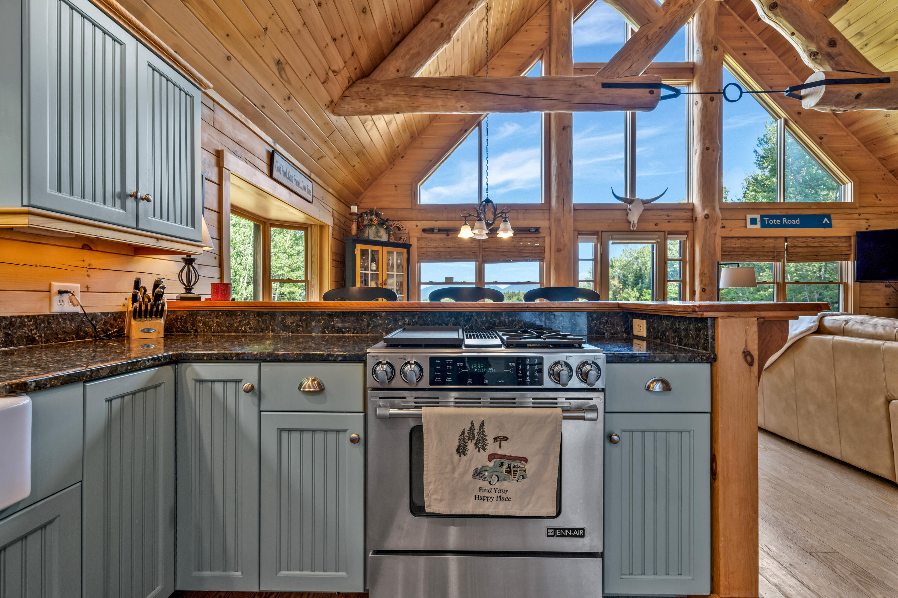 main property photo 12