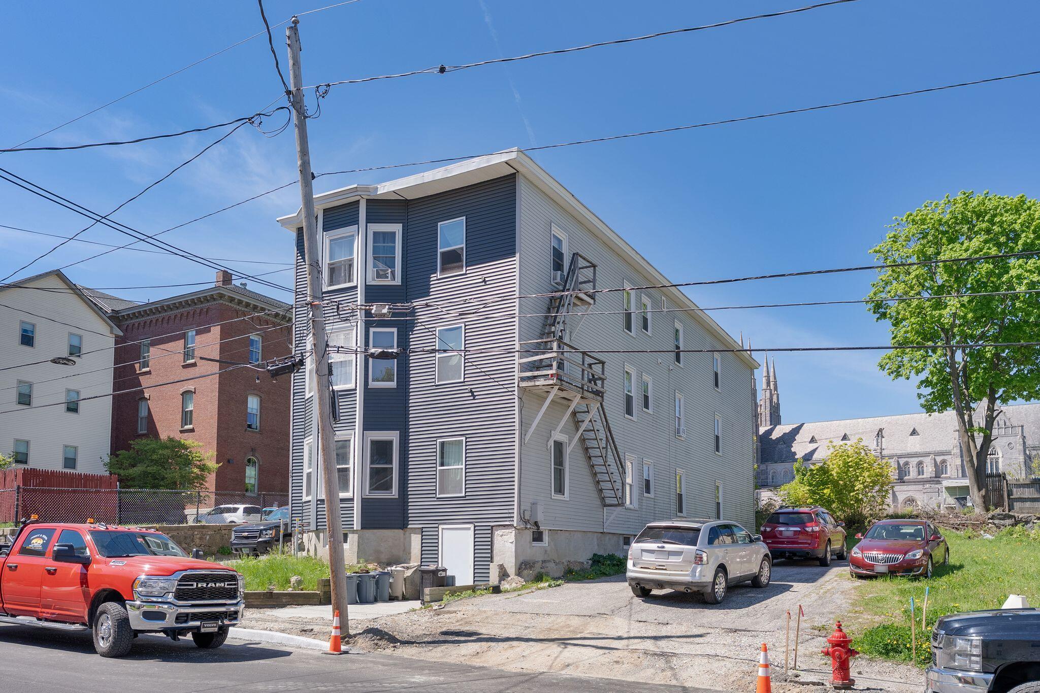 main property photo 2