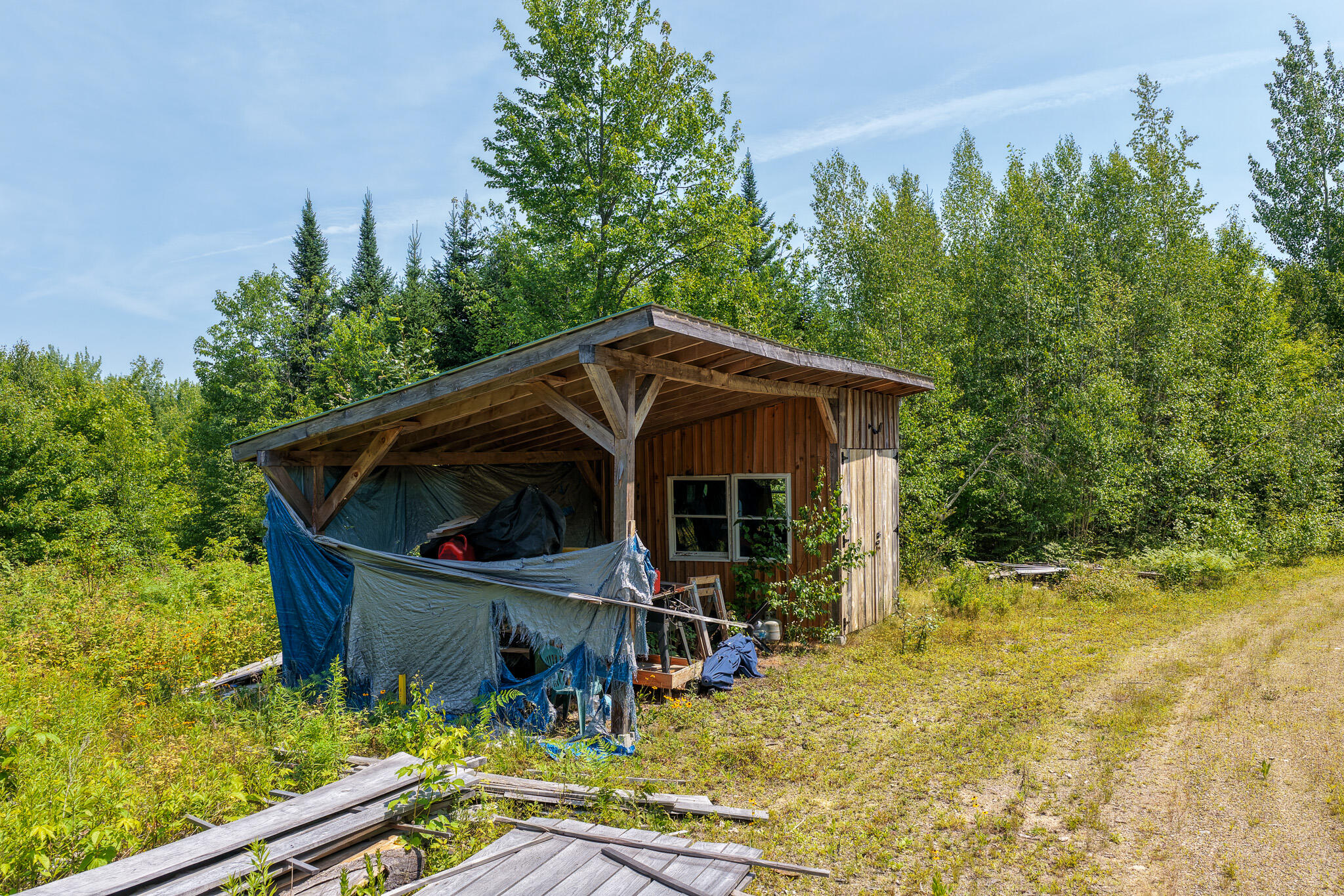 main property photo 16