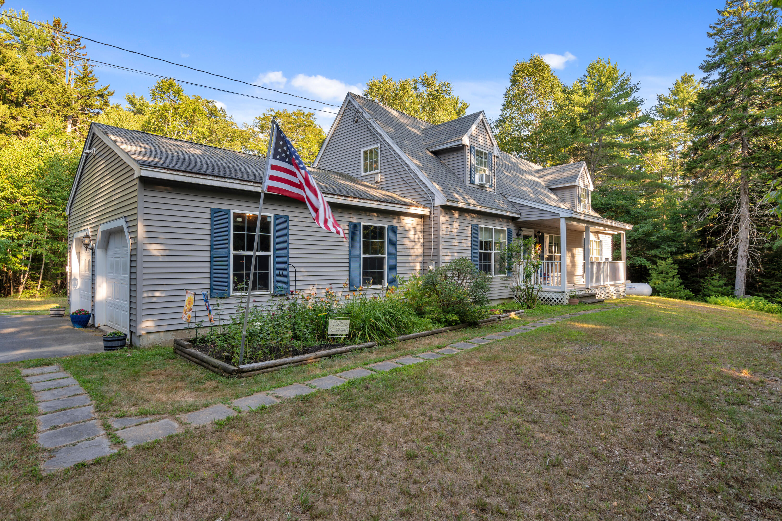 main property photo 0