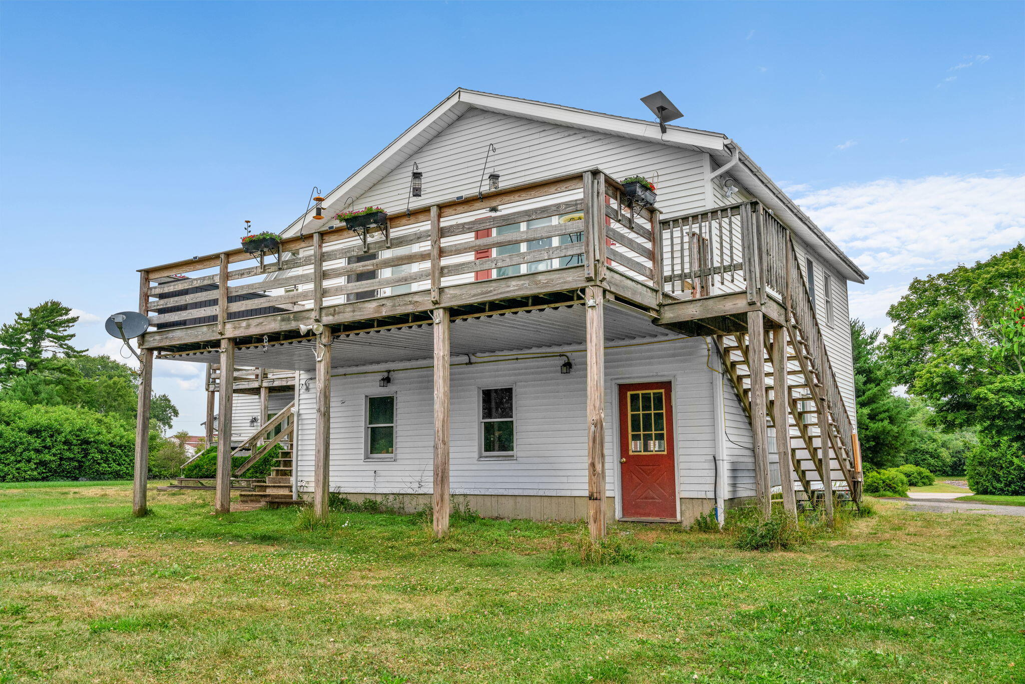 main property photo 14