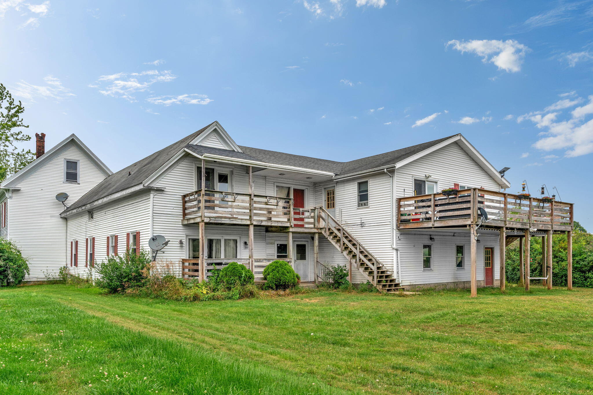 main property photo 15