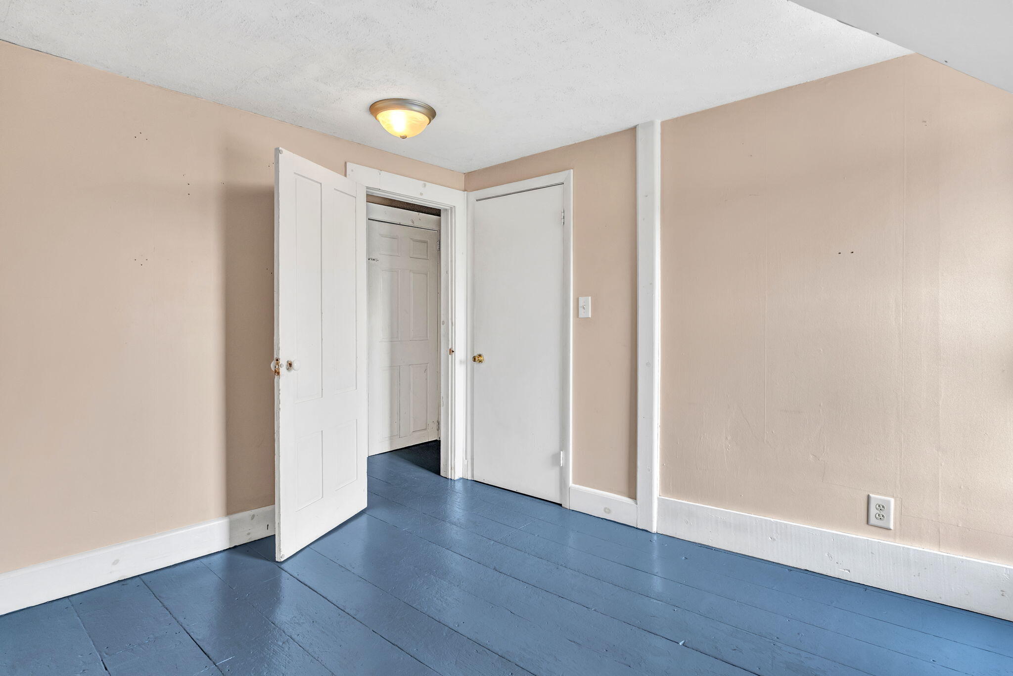 main property photo 56