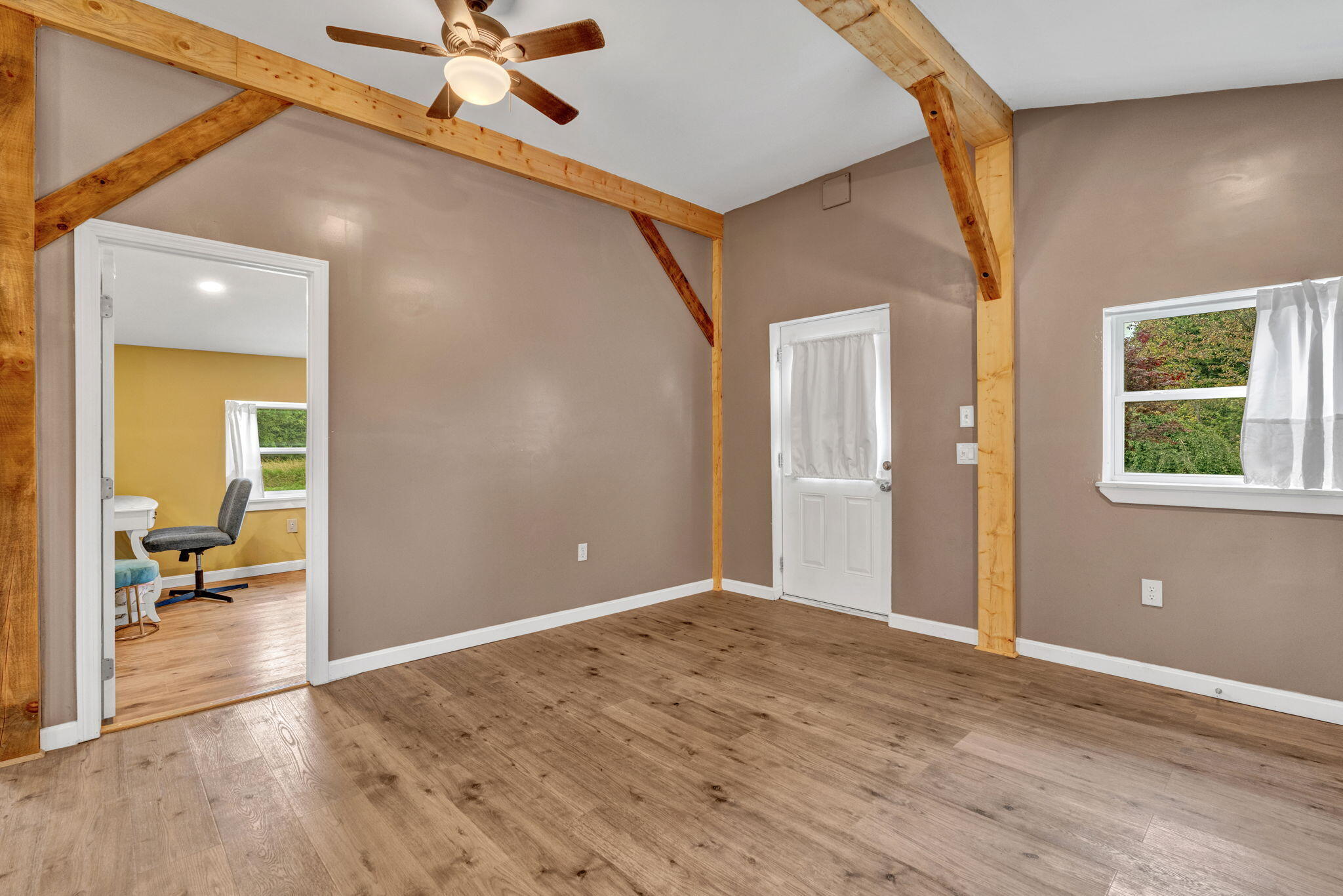 main property photo 74