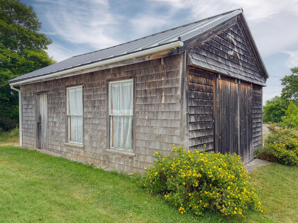 main property photo 70