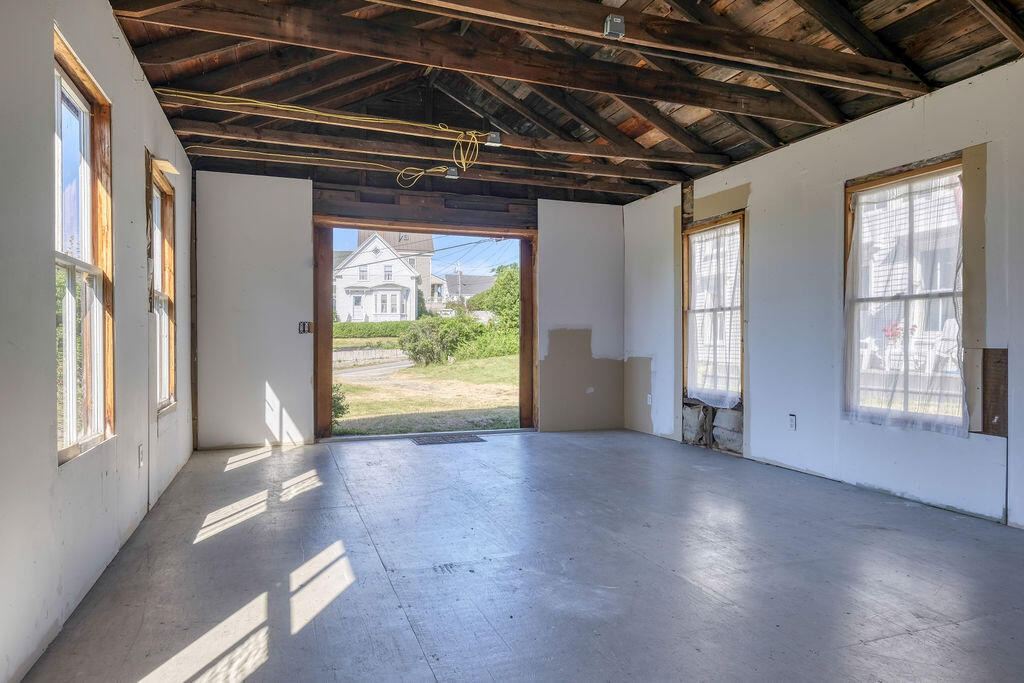 main property photo 72