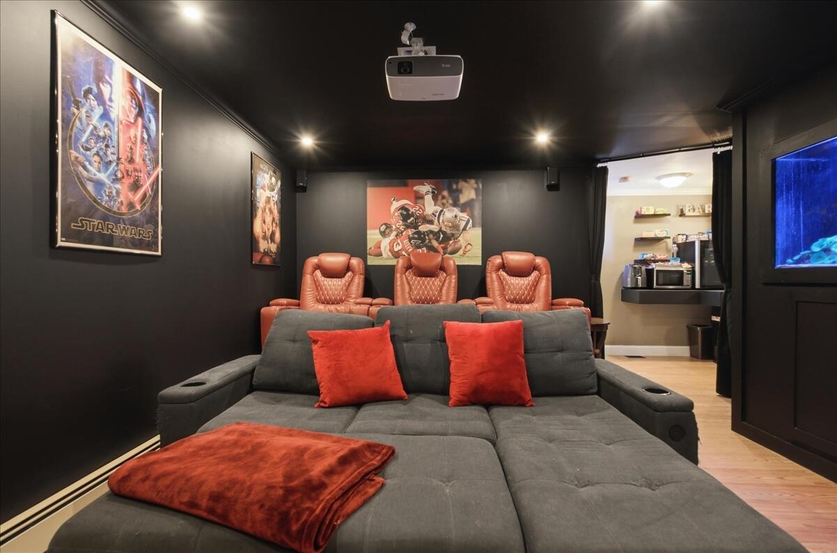 main property photo 59