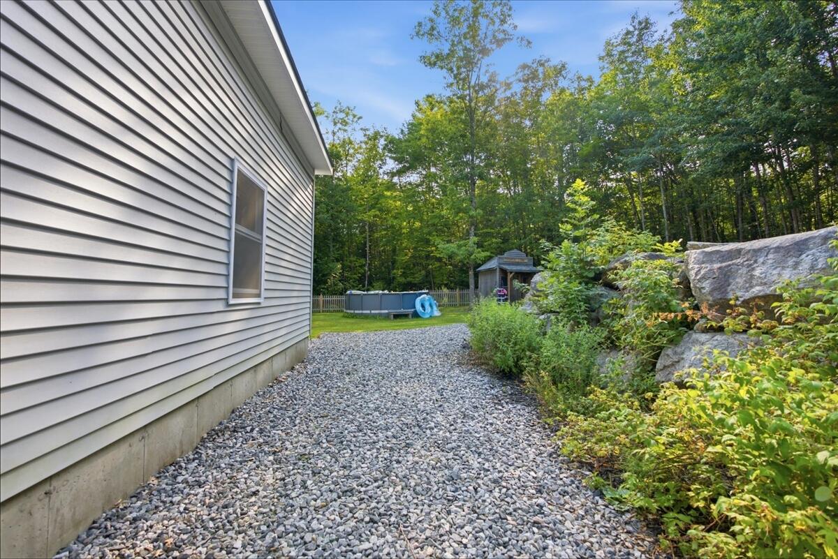 main property photo 78