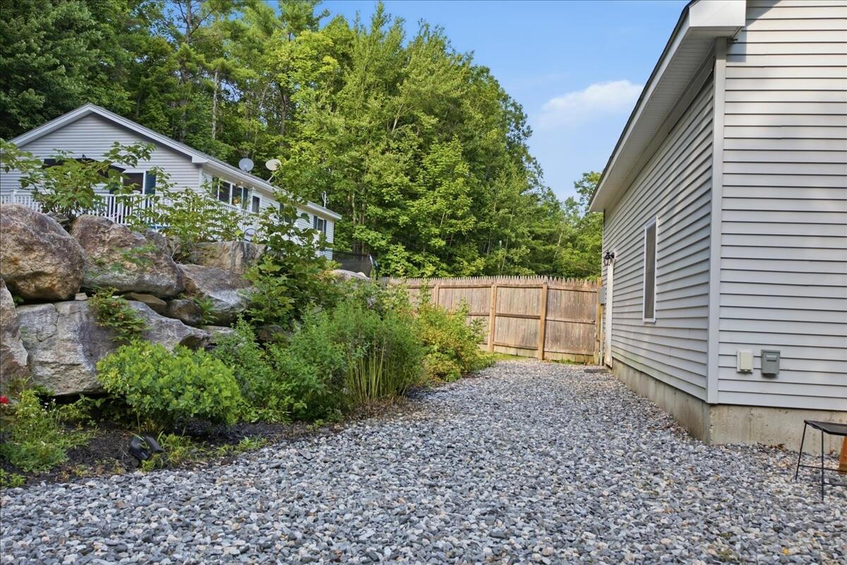 main property photo 79