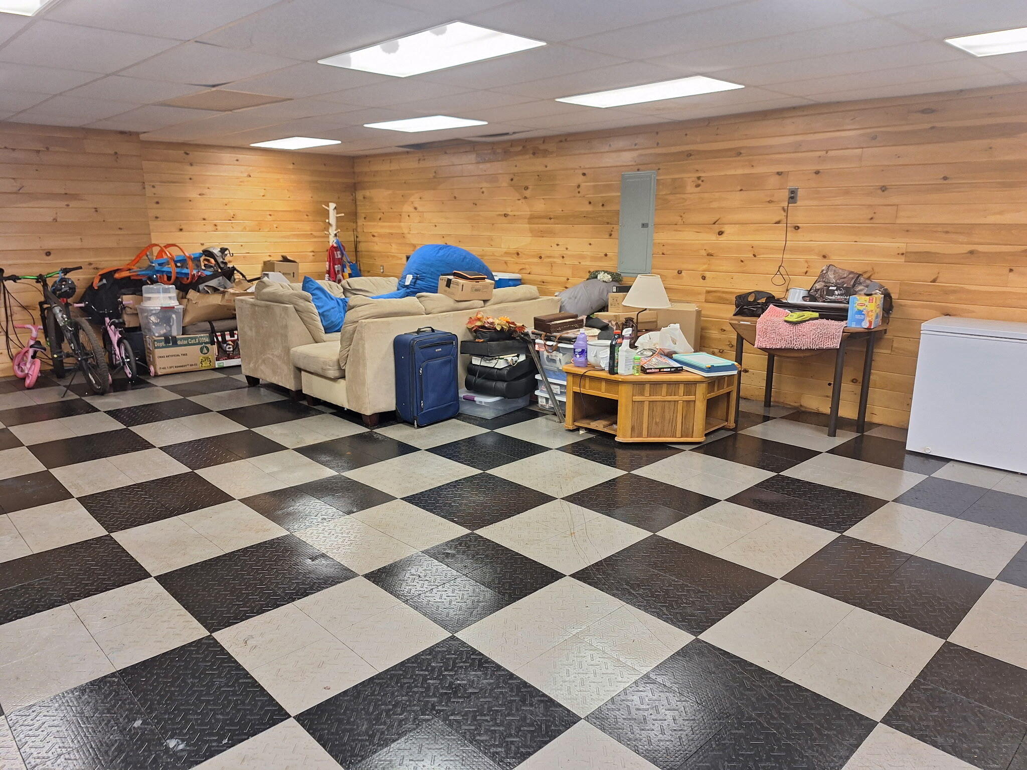 main property photo 37