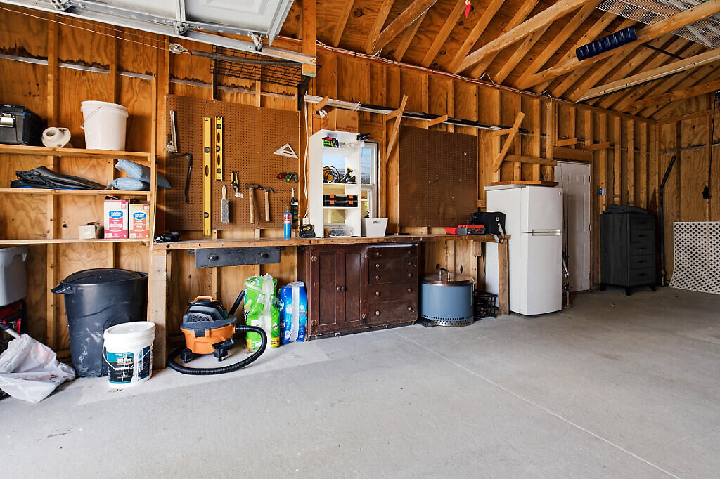 main property photo 59