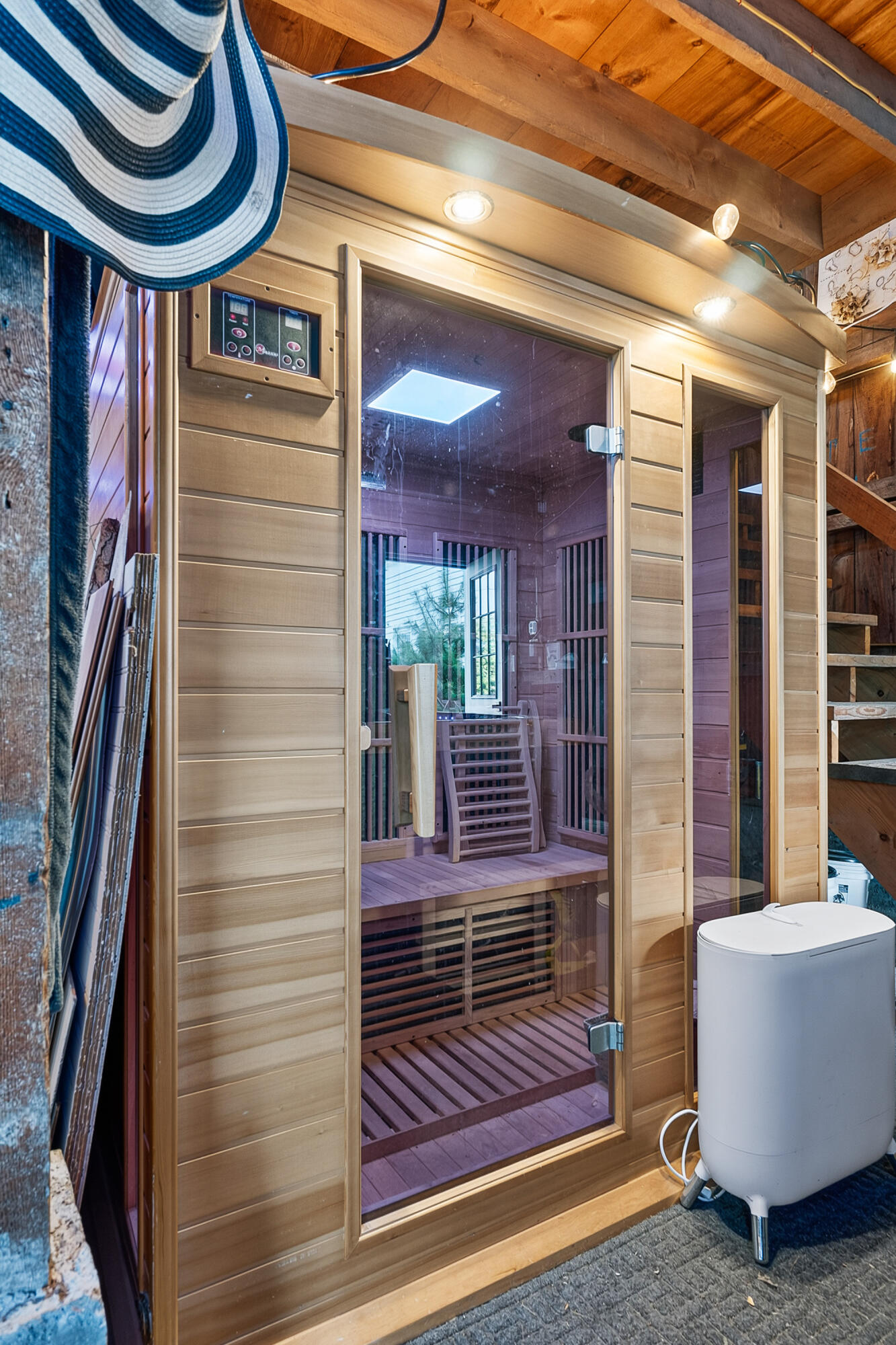 main property photo 51