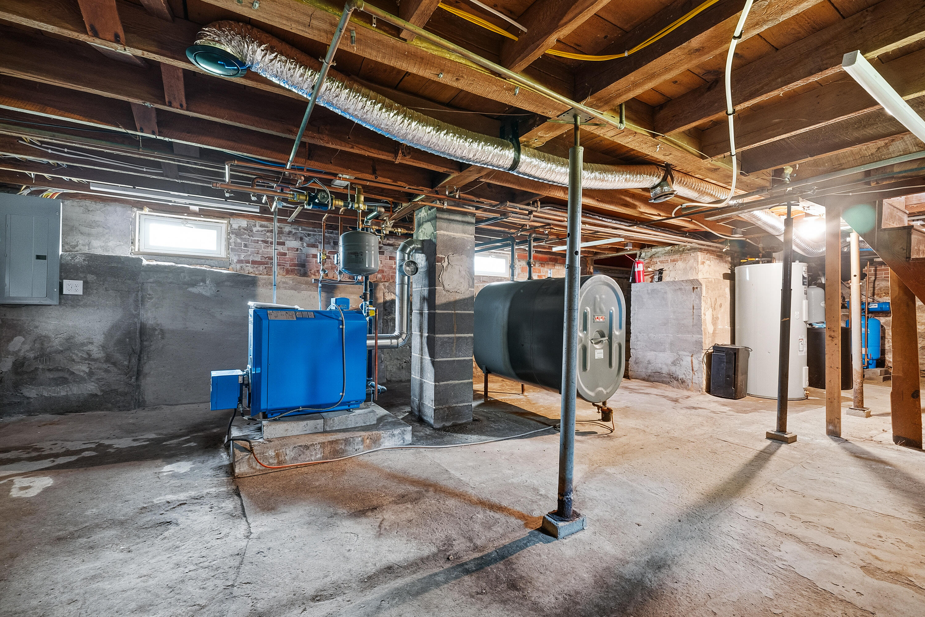 main property photo 59