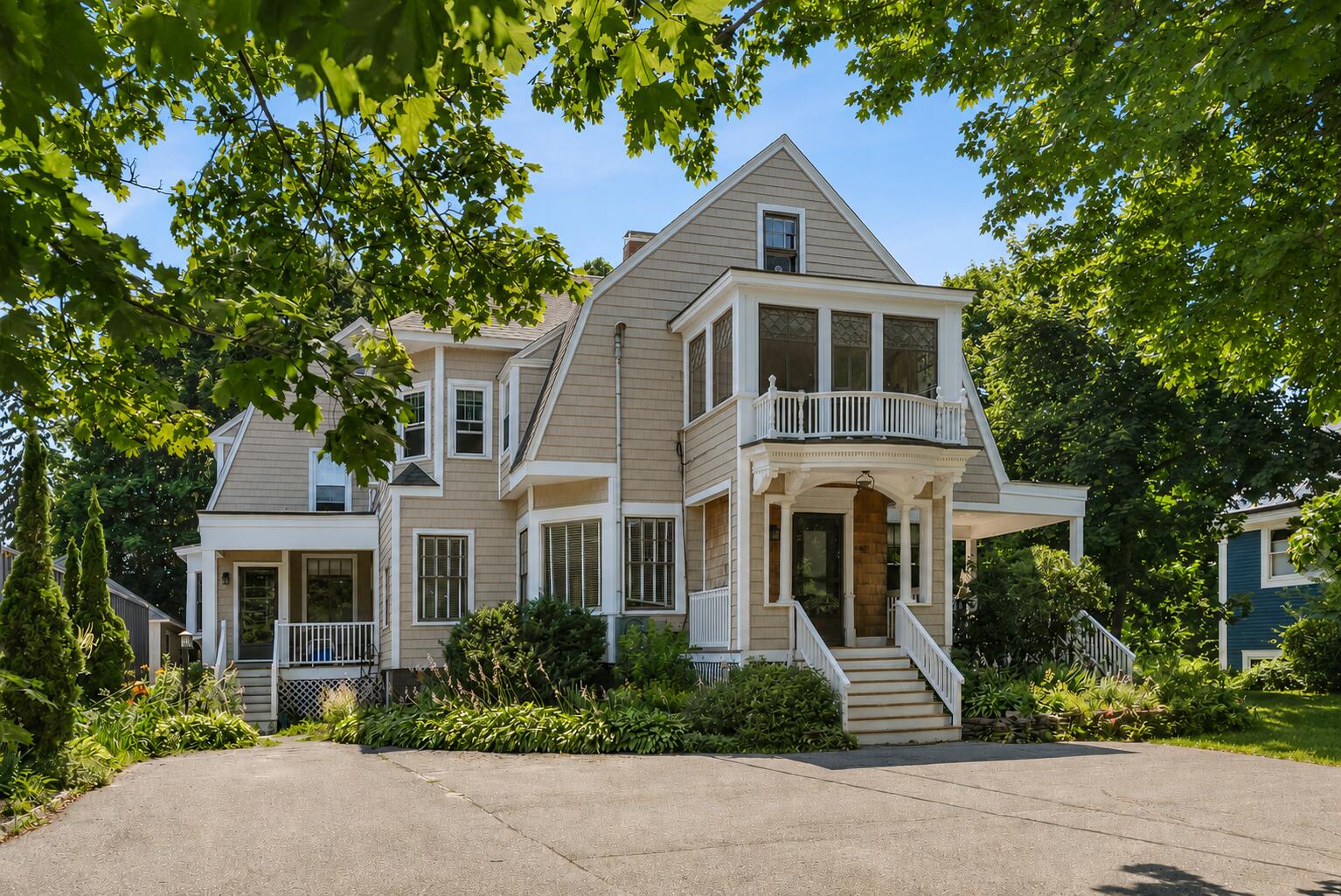 main property photo 0