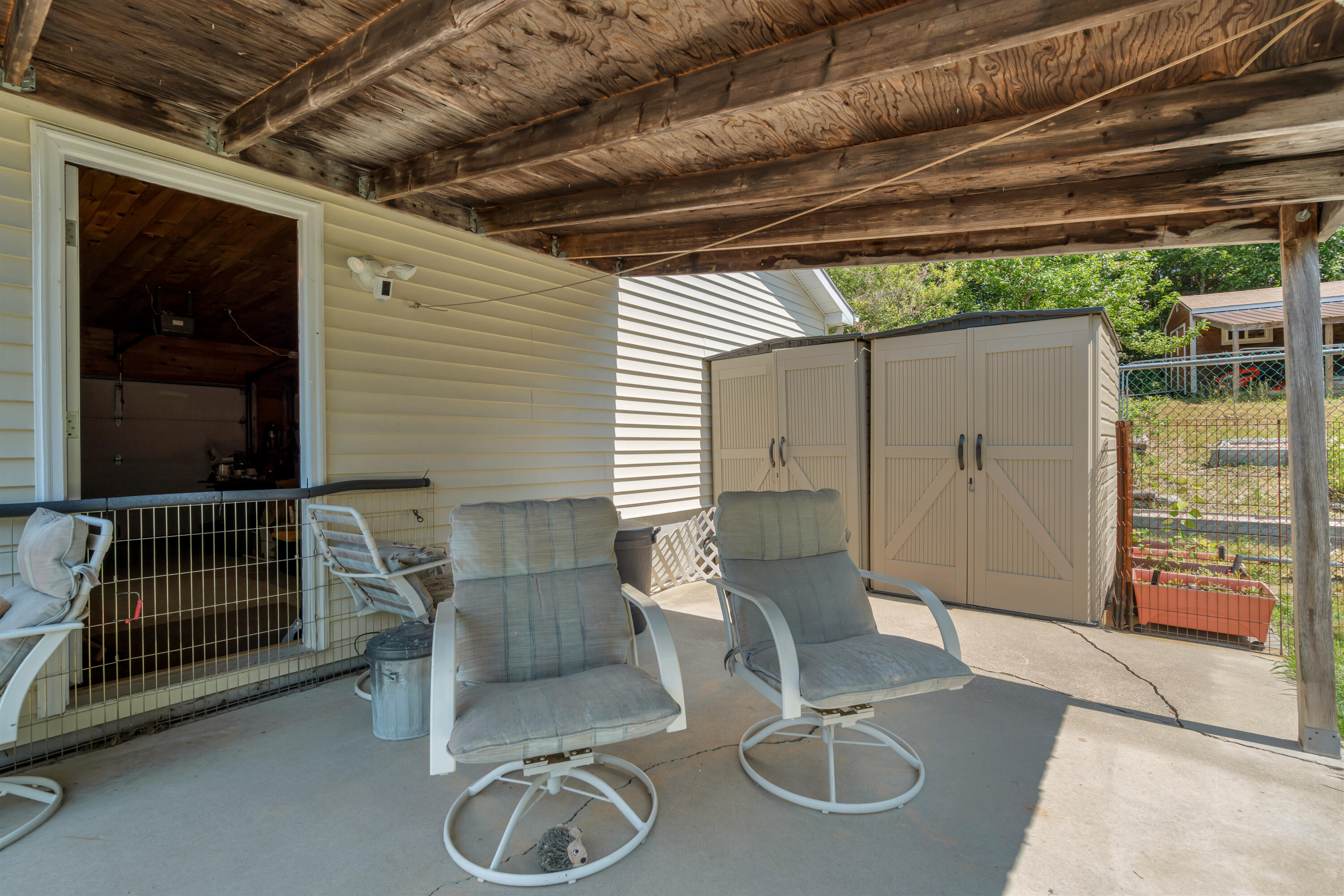 main property photo 57