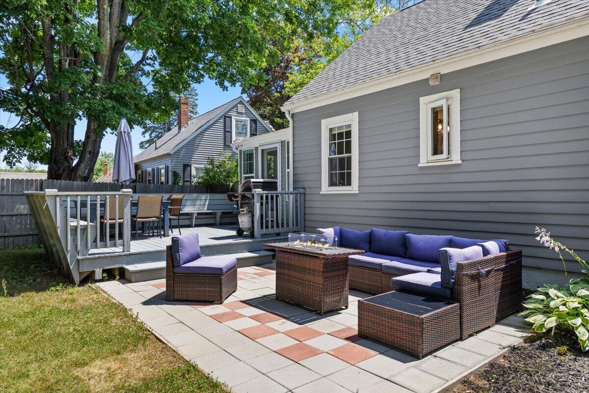 main property photo 35