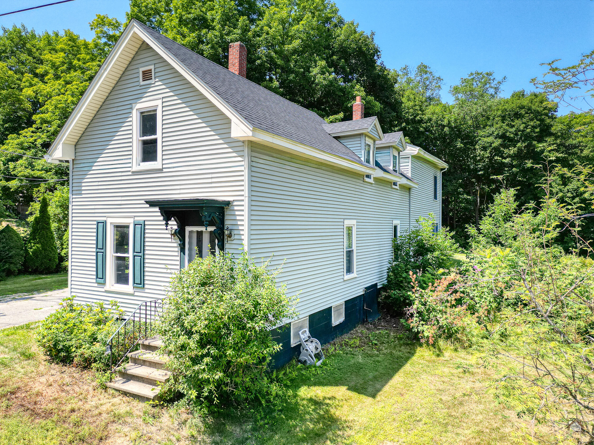 main property photo 2