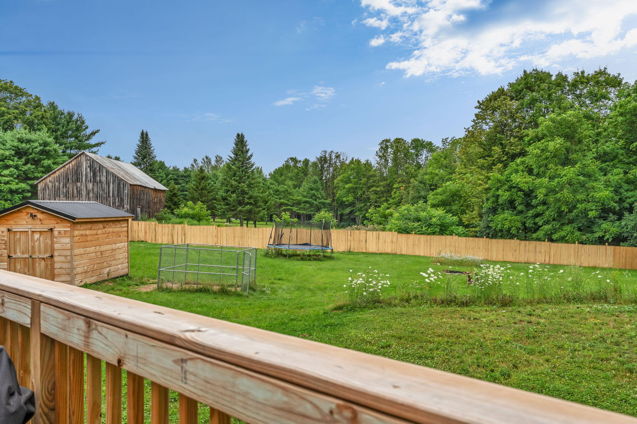 main property photo 40