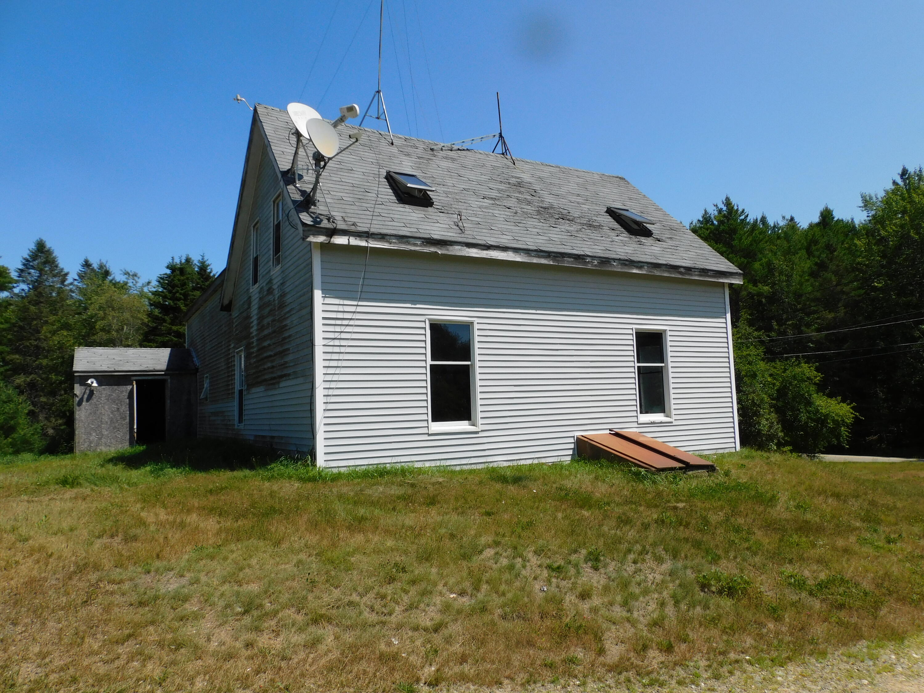 main property photo 12