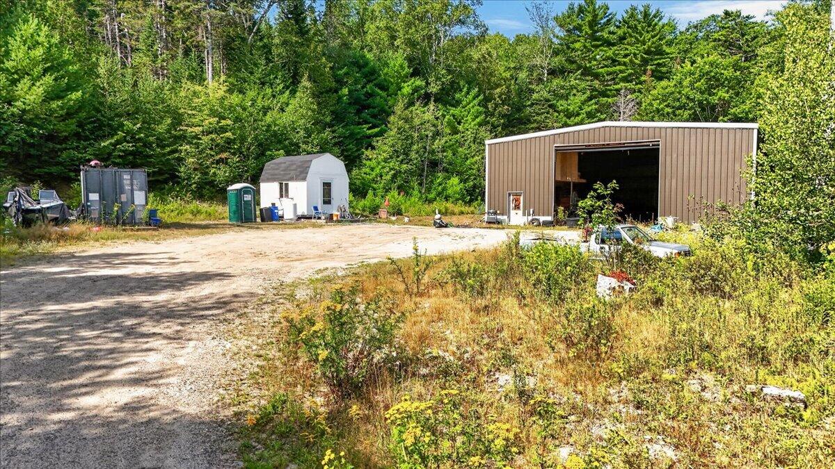 main property photo 30