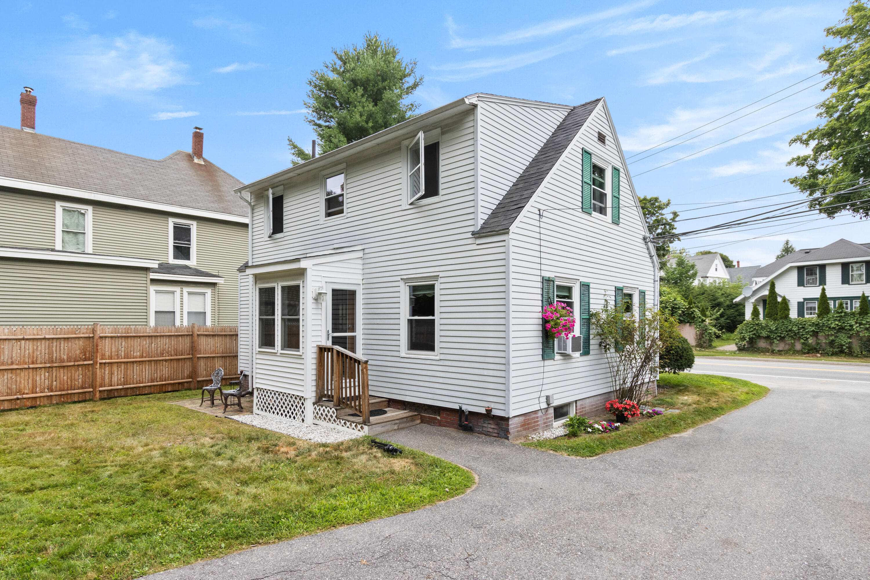 main property photo 41
