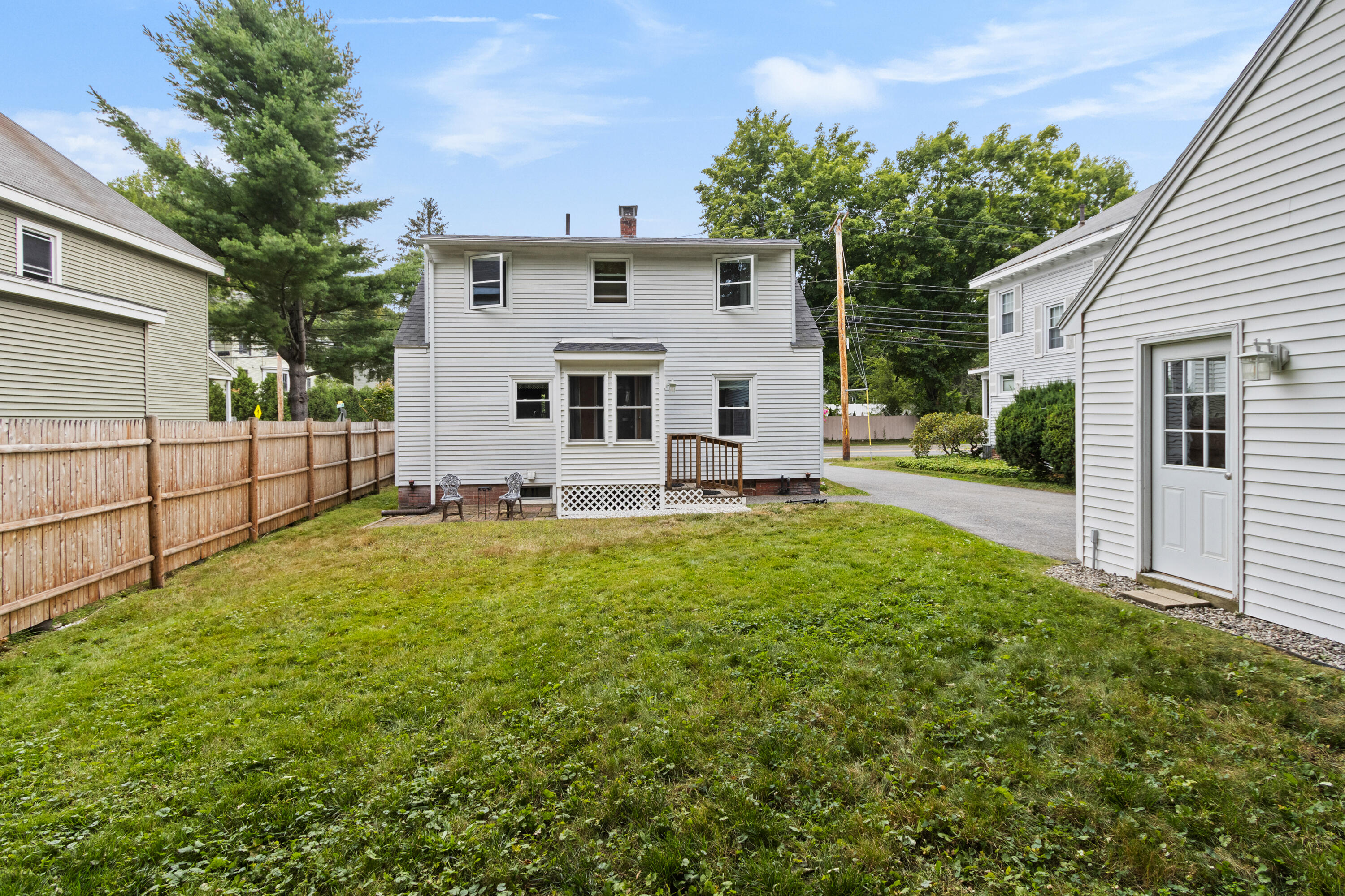 main property photo 50