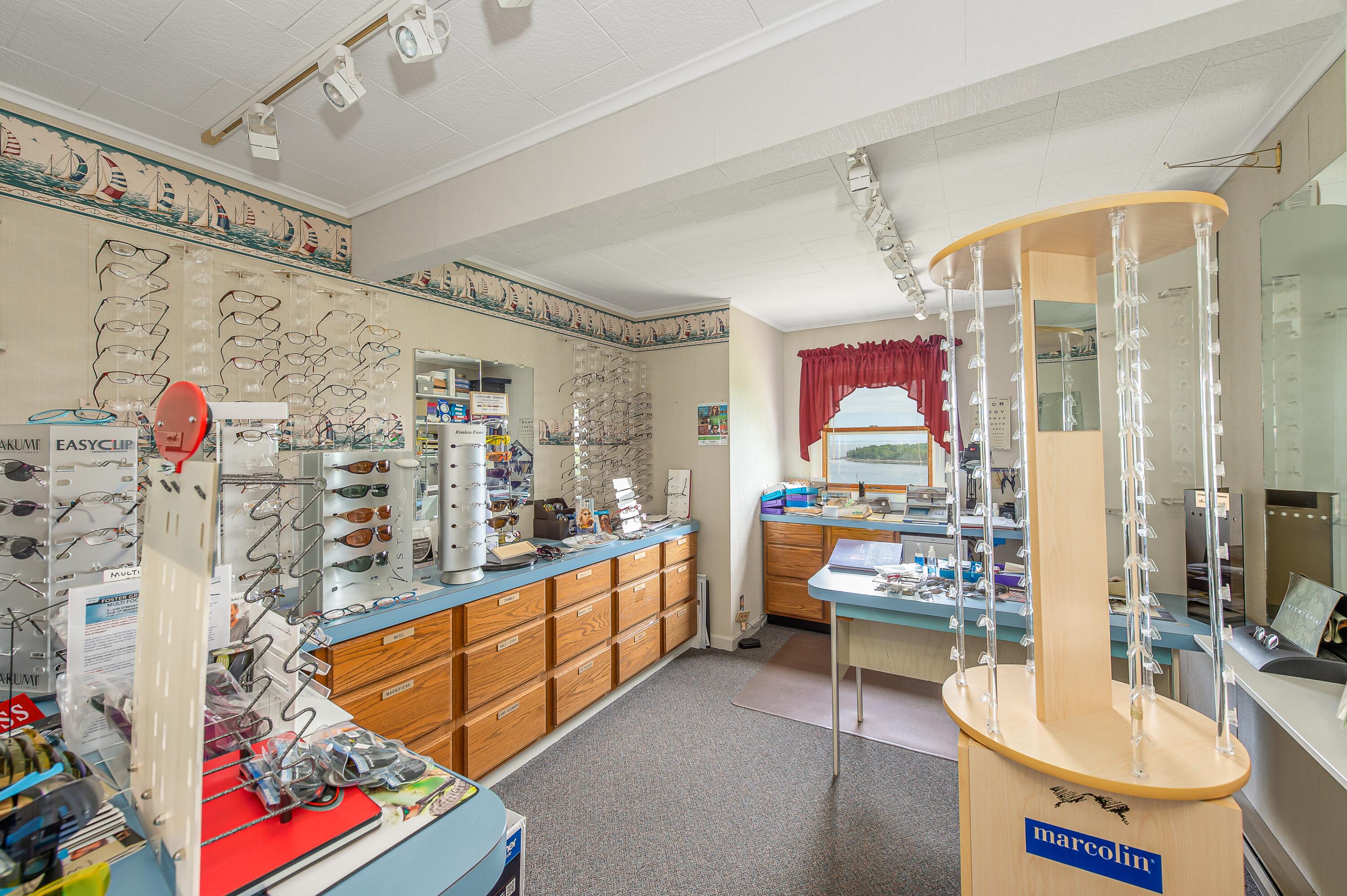main property photo 25