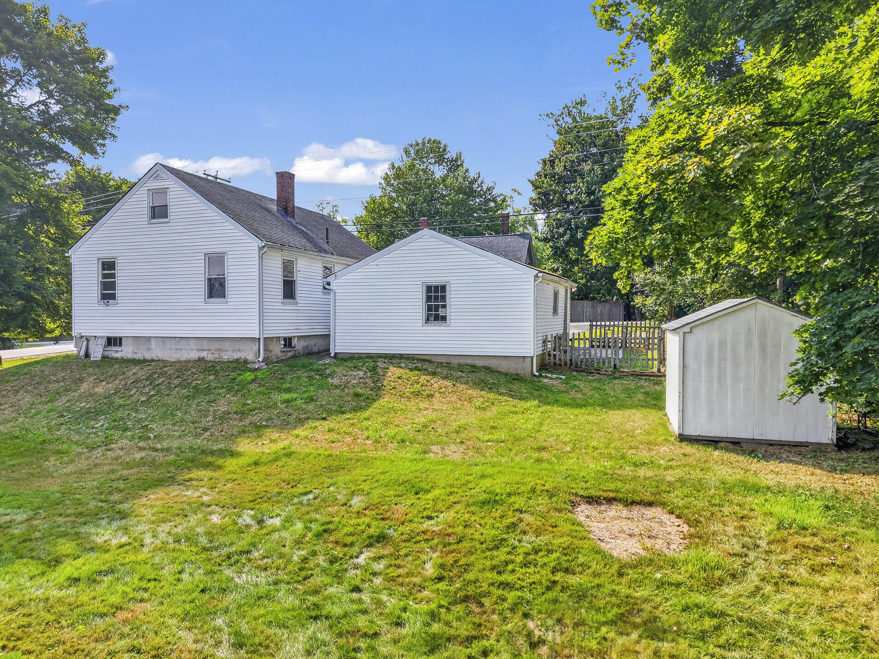 main property photo 34