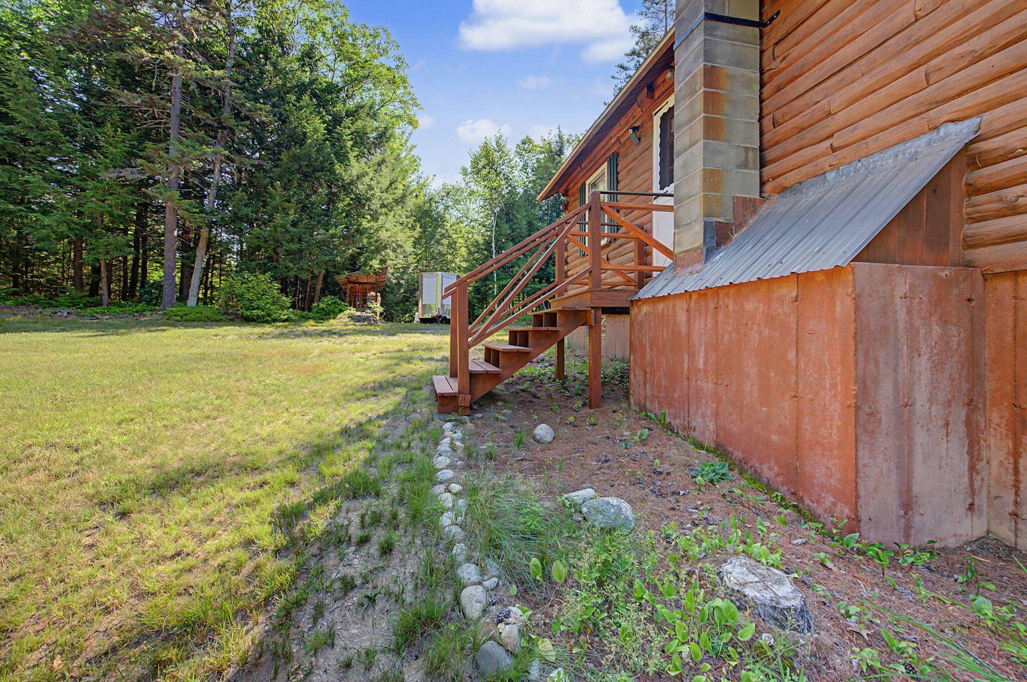 main property photo 24