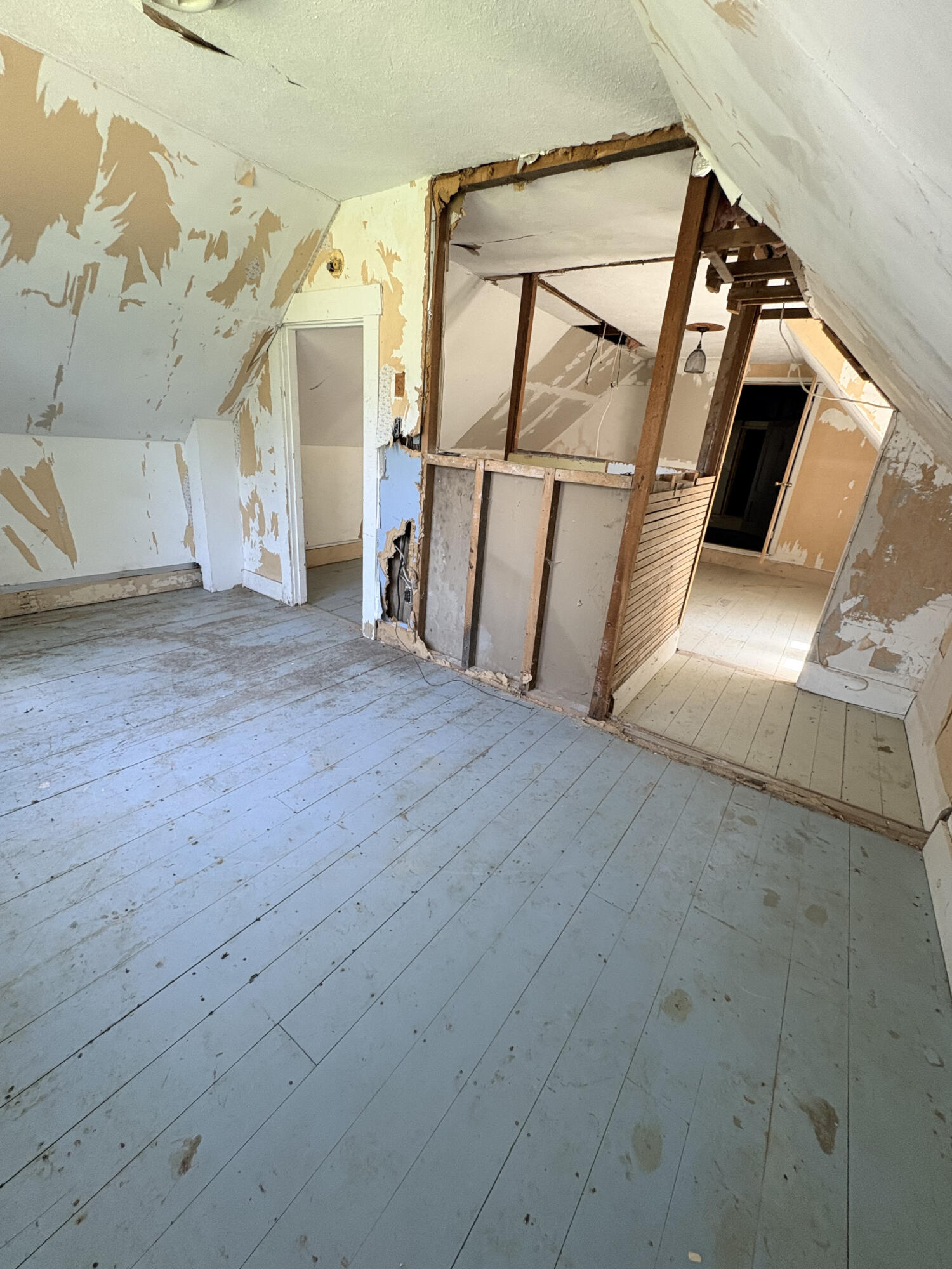 main property photo 38