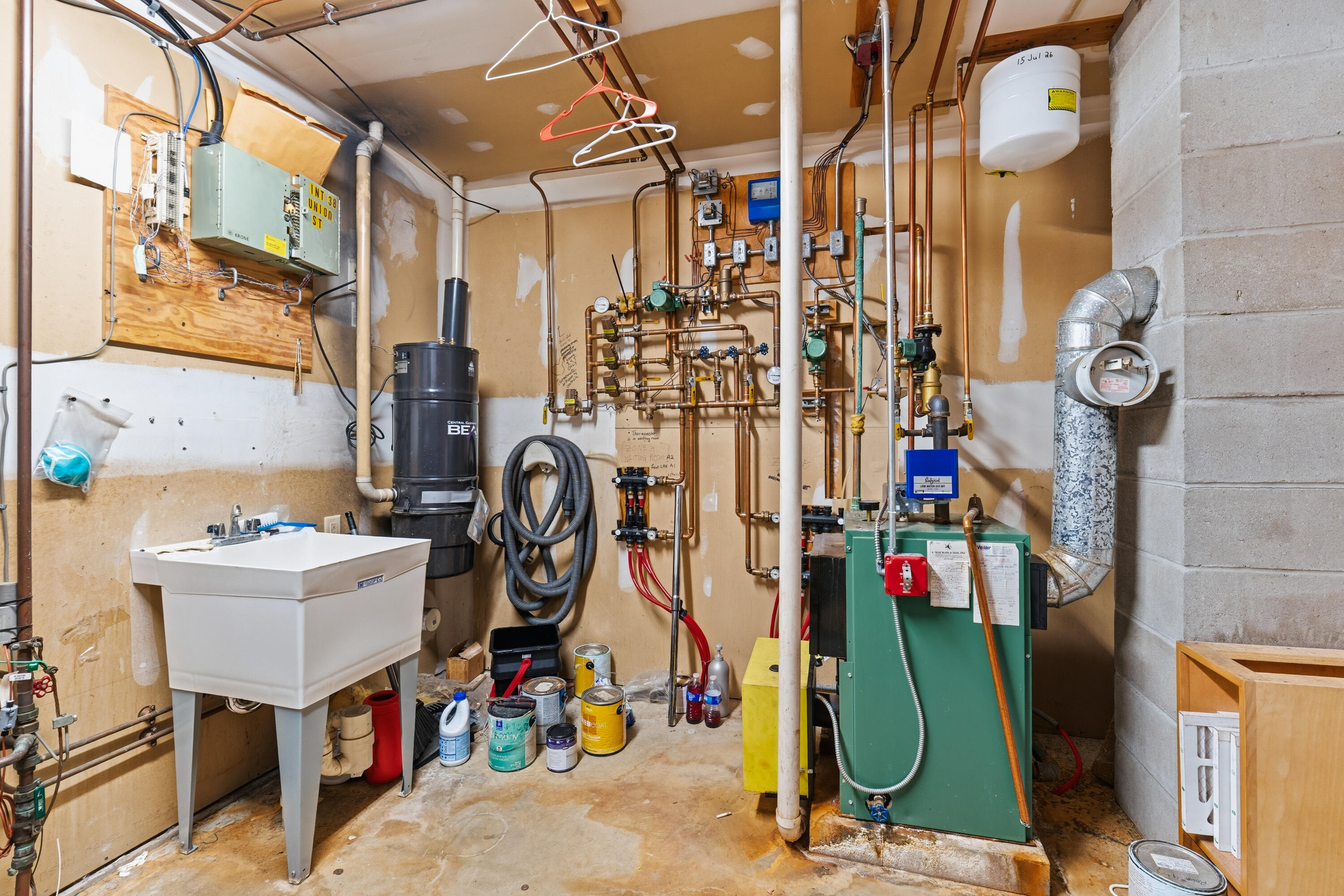 main property photo 60