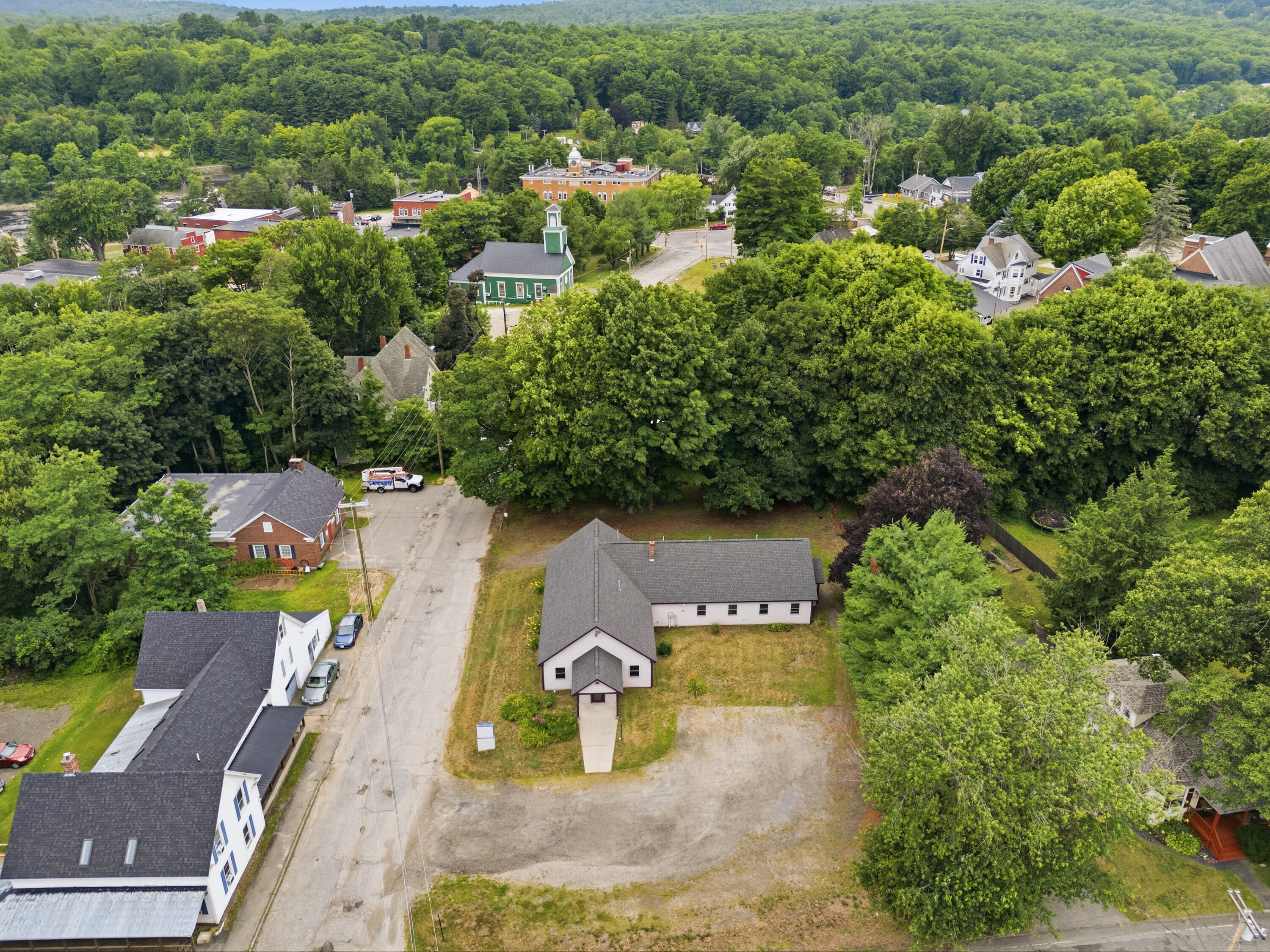 main property photo 74