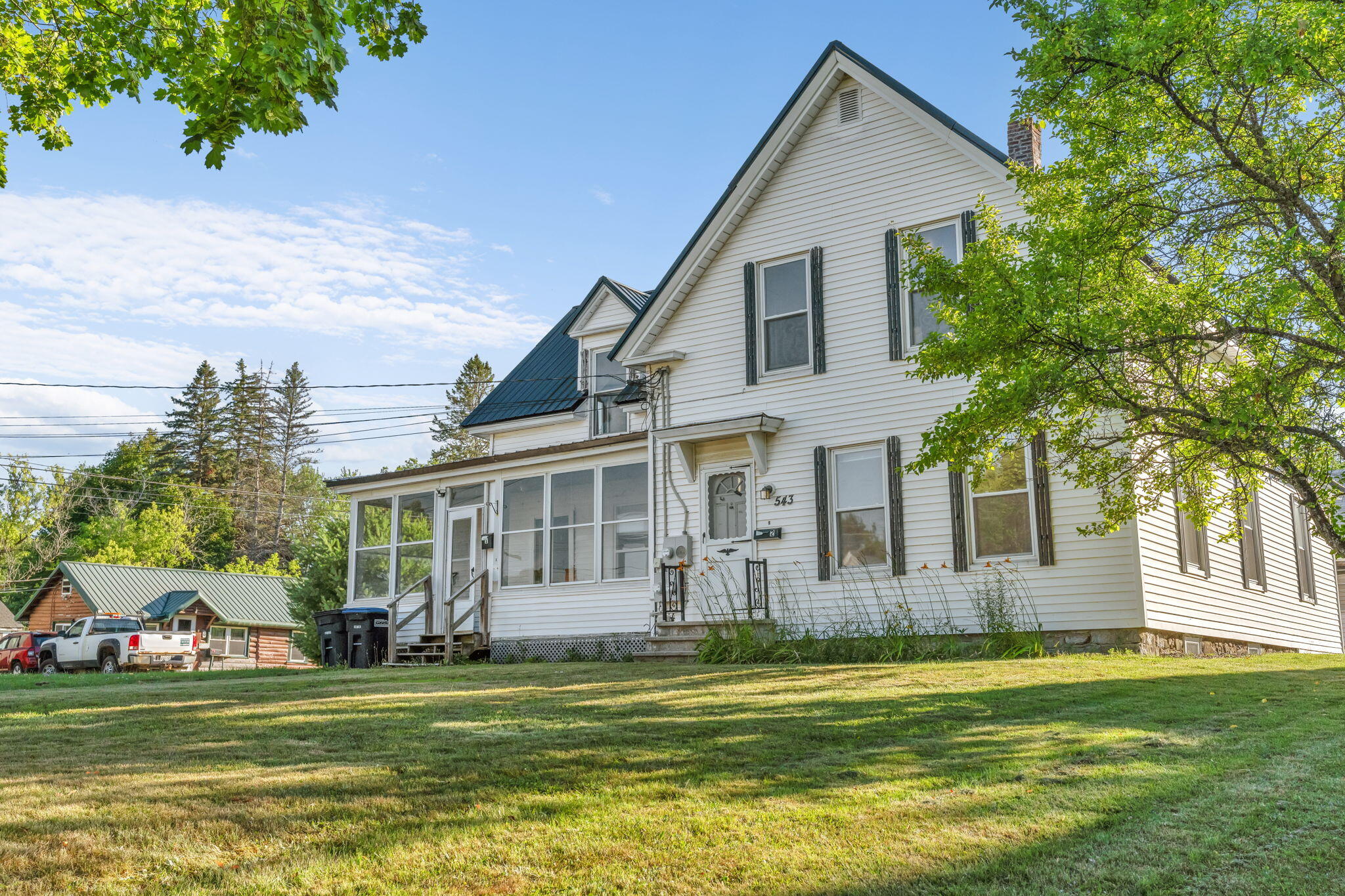 main property photo 2