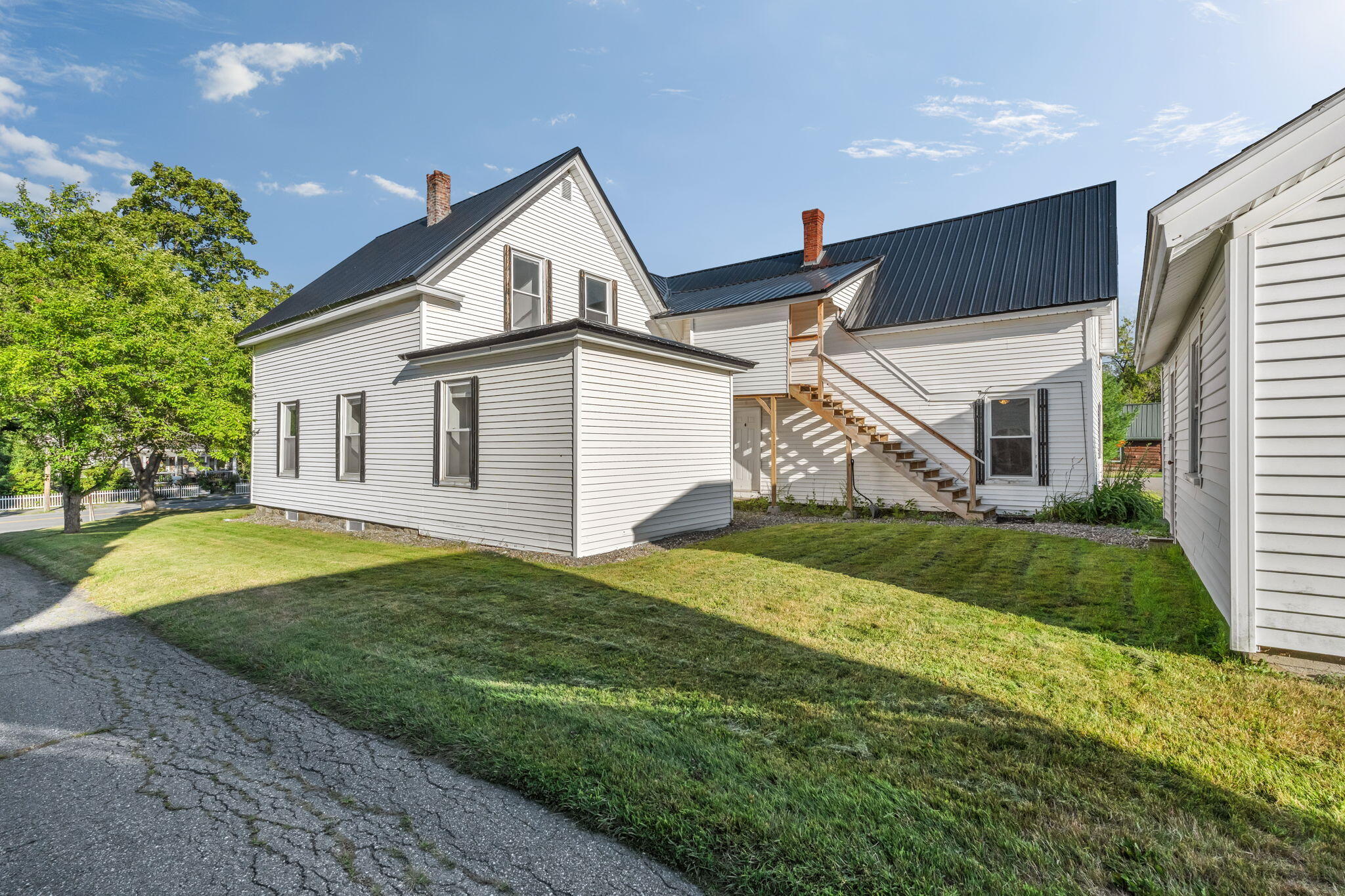 main property photo 26