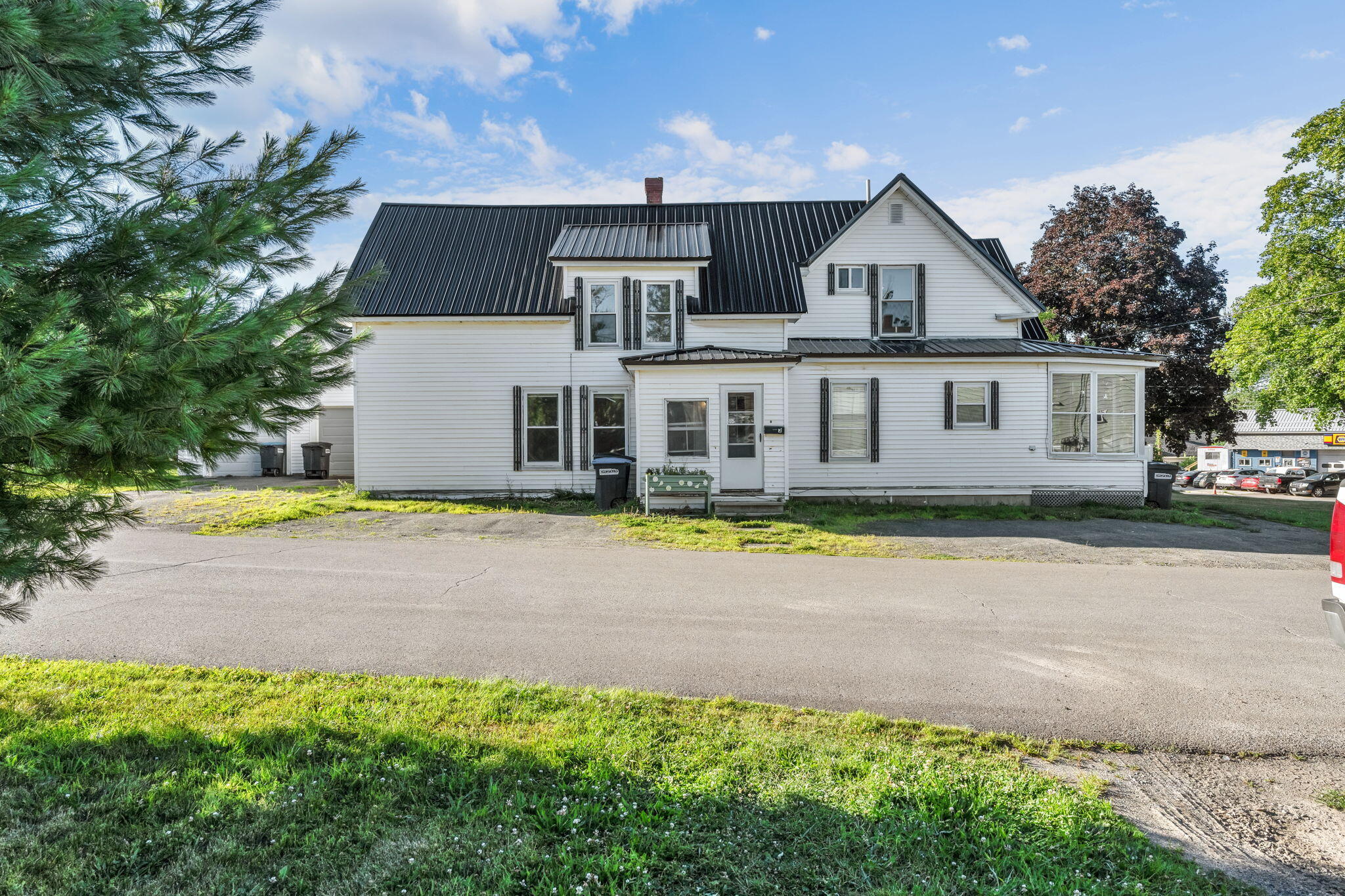 main property photo 78