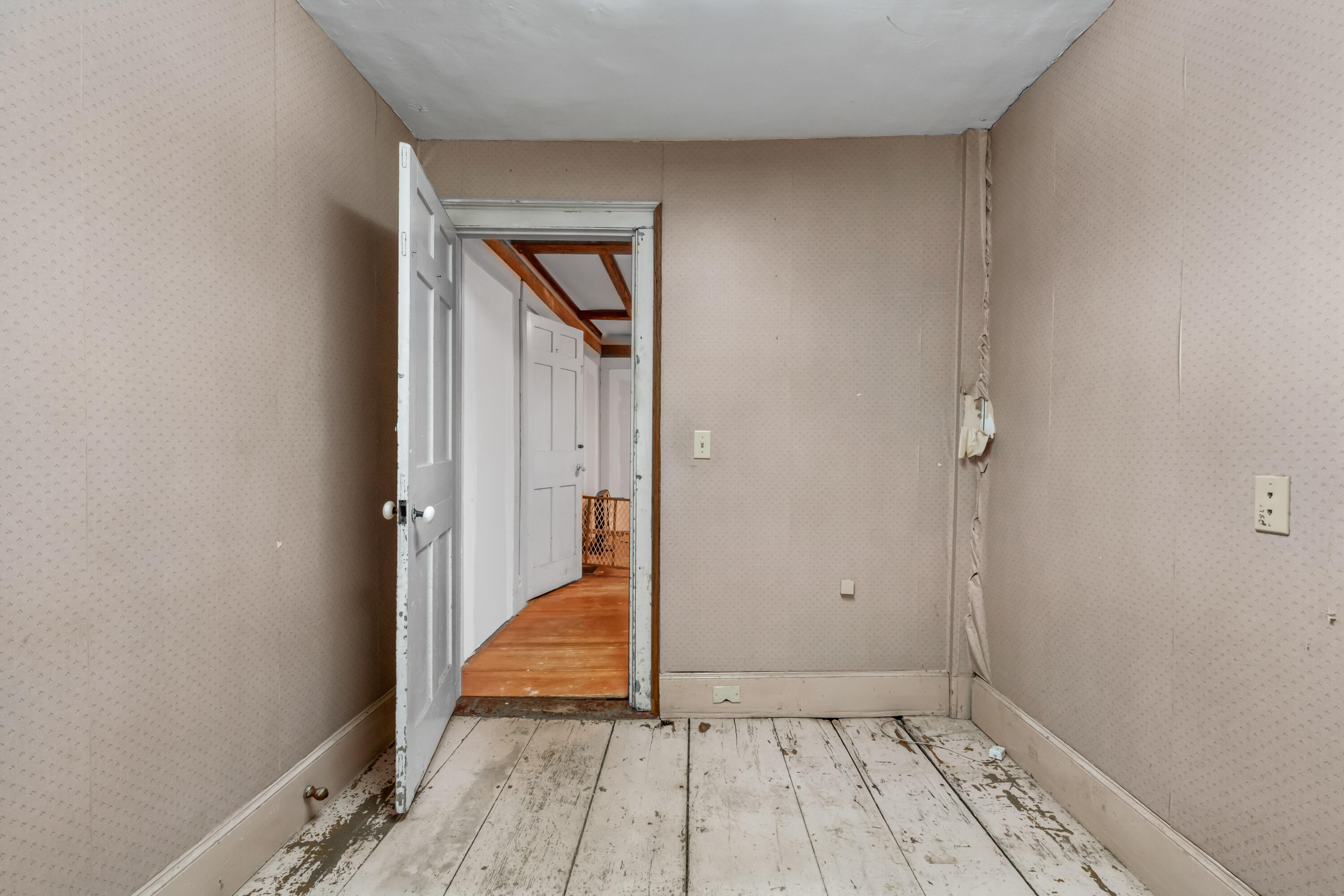 main property photo 53