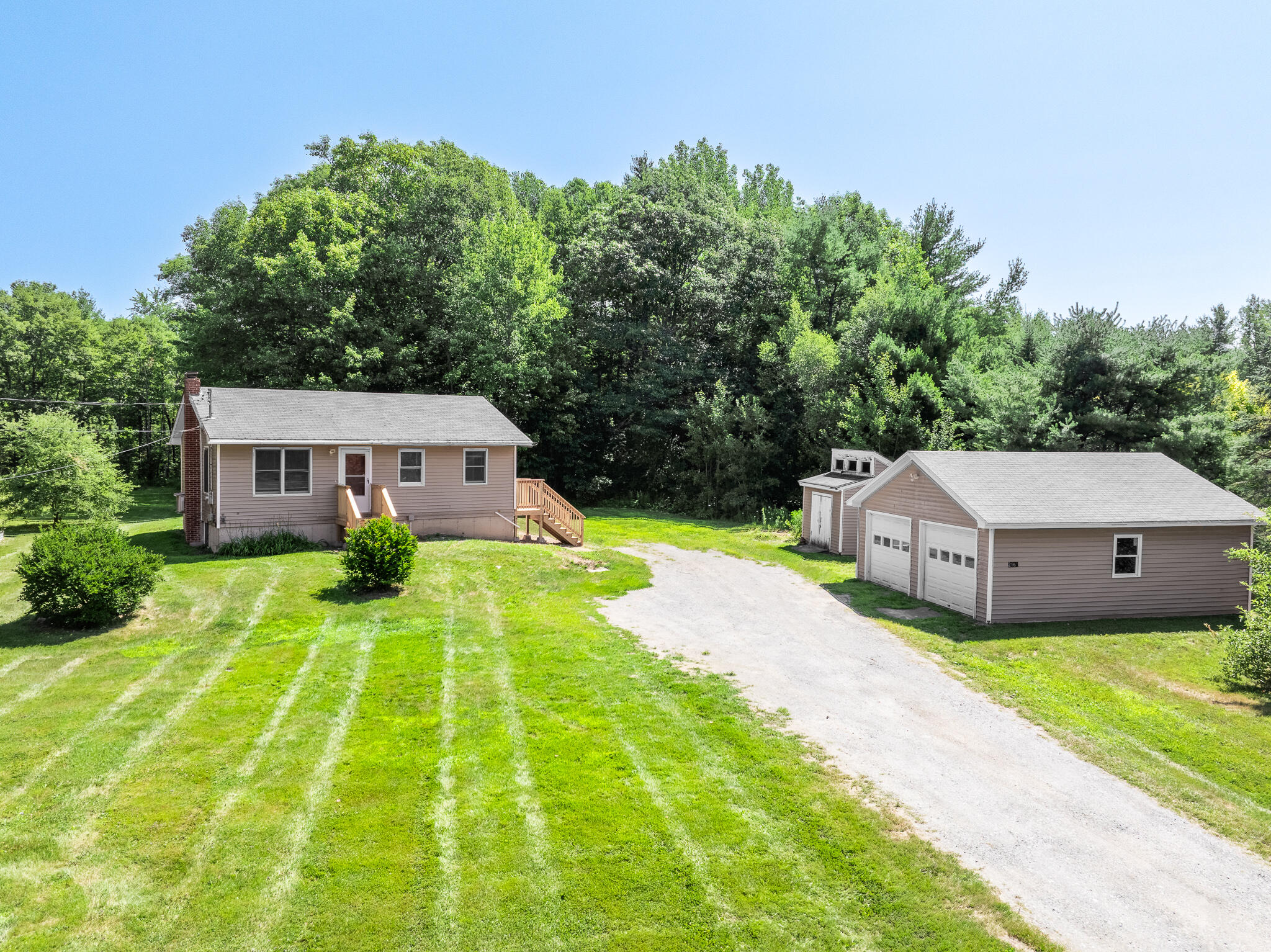 main property photo 0