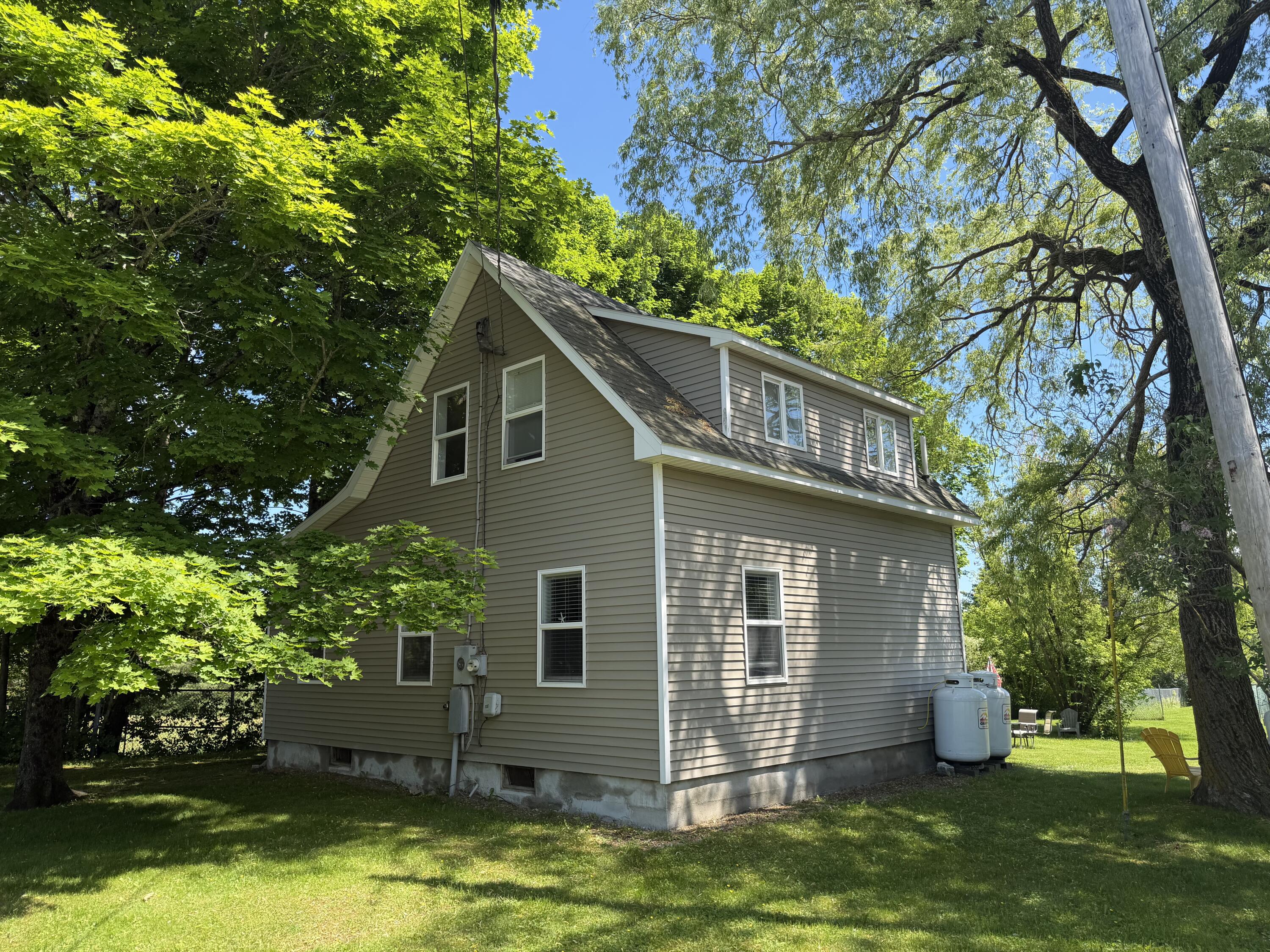 main property photo 0