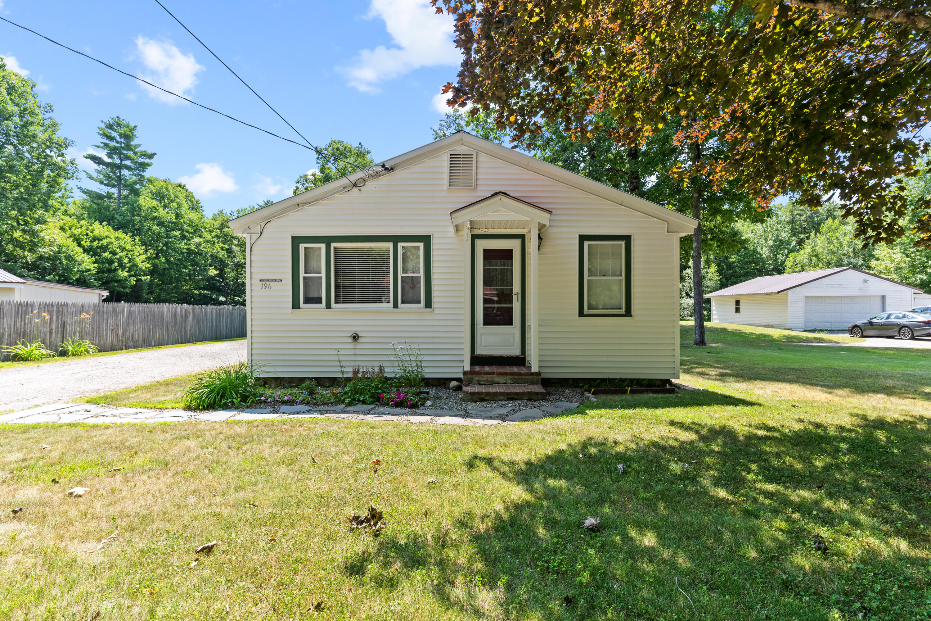 main property photo 0