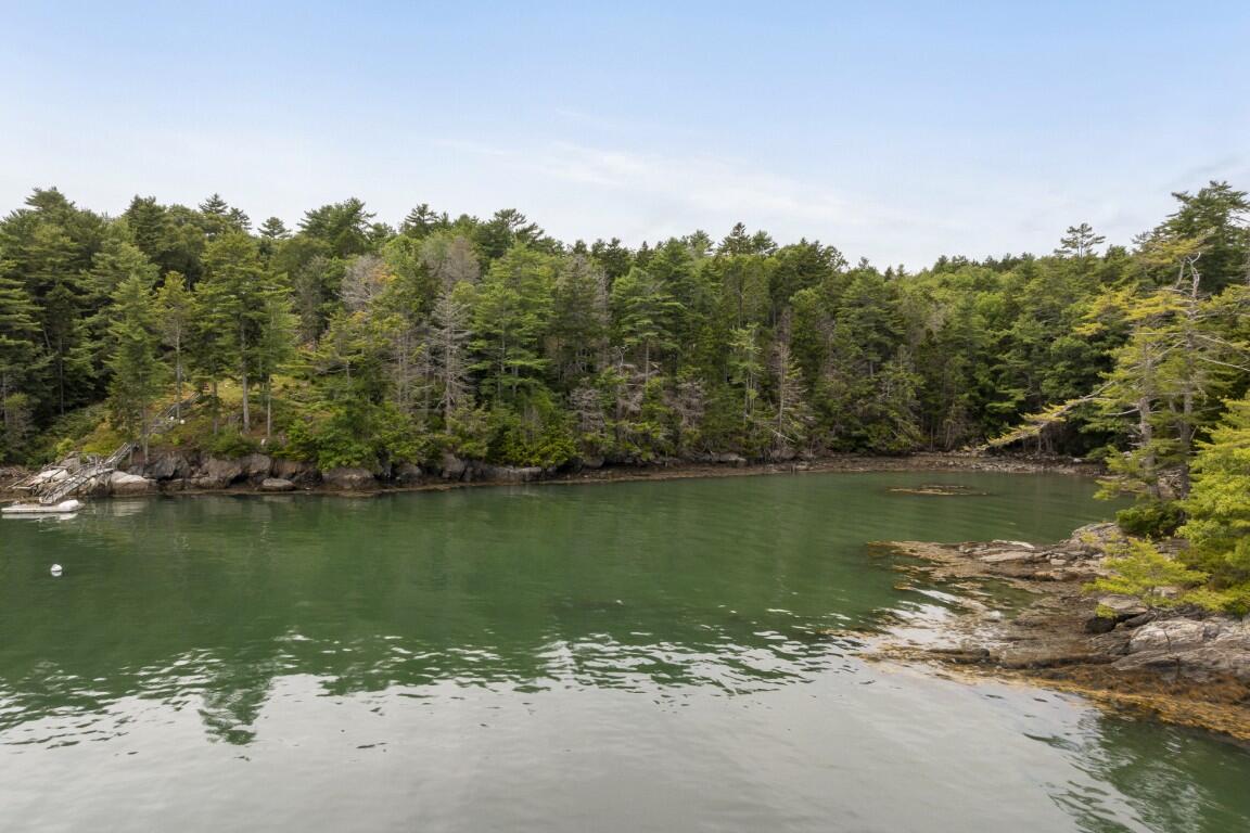 main property photo 24