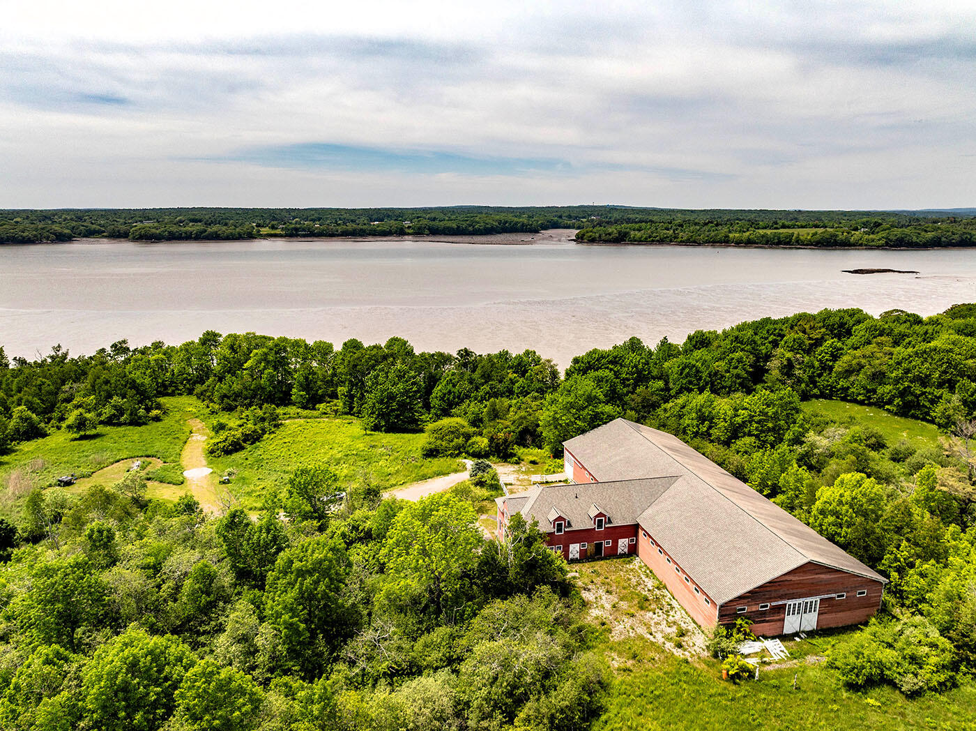 main property photo 19