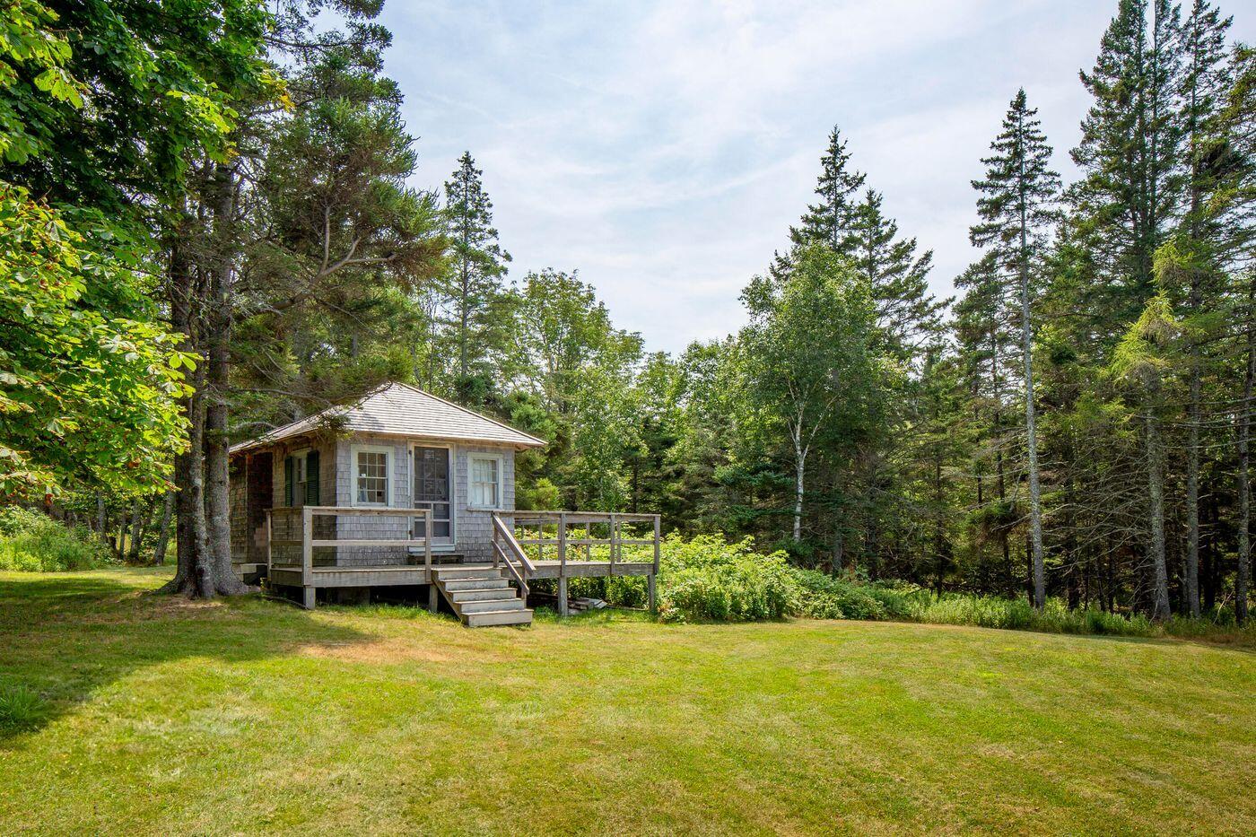 main property photo 24