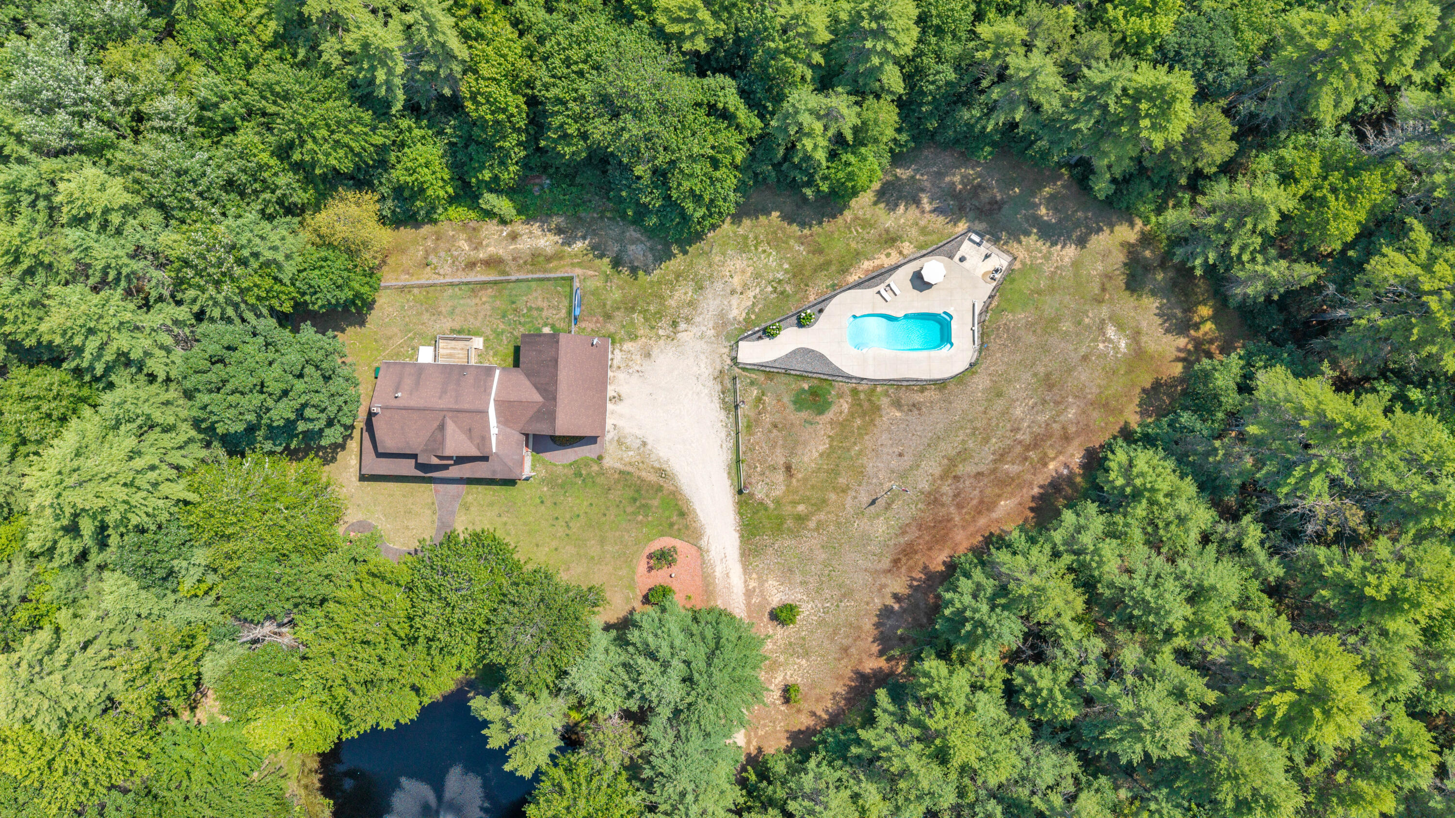 main property photo 44