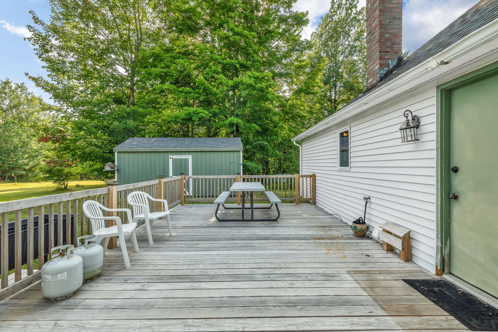 main property photo 40