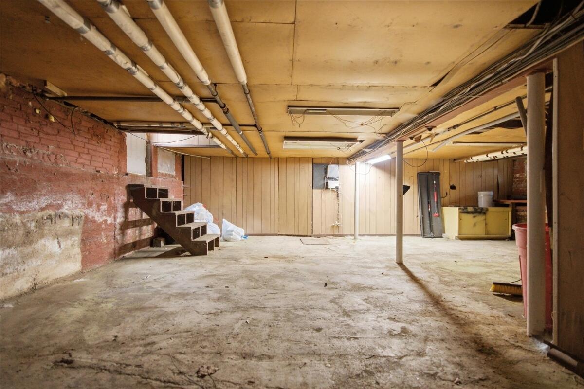 main property photo 106