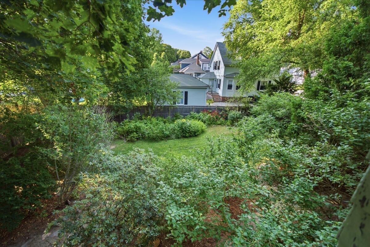 main property photo 94
