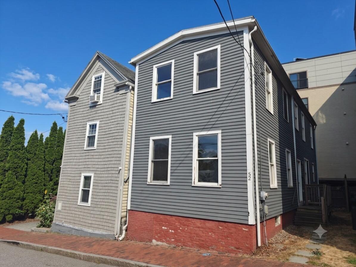 main property photo 0
