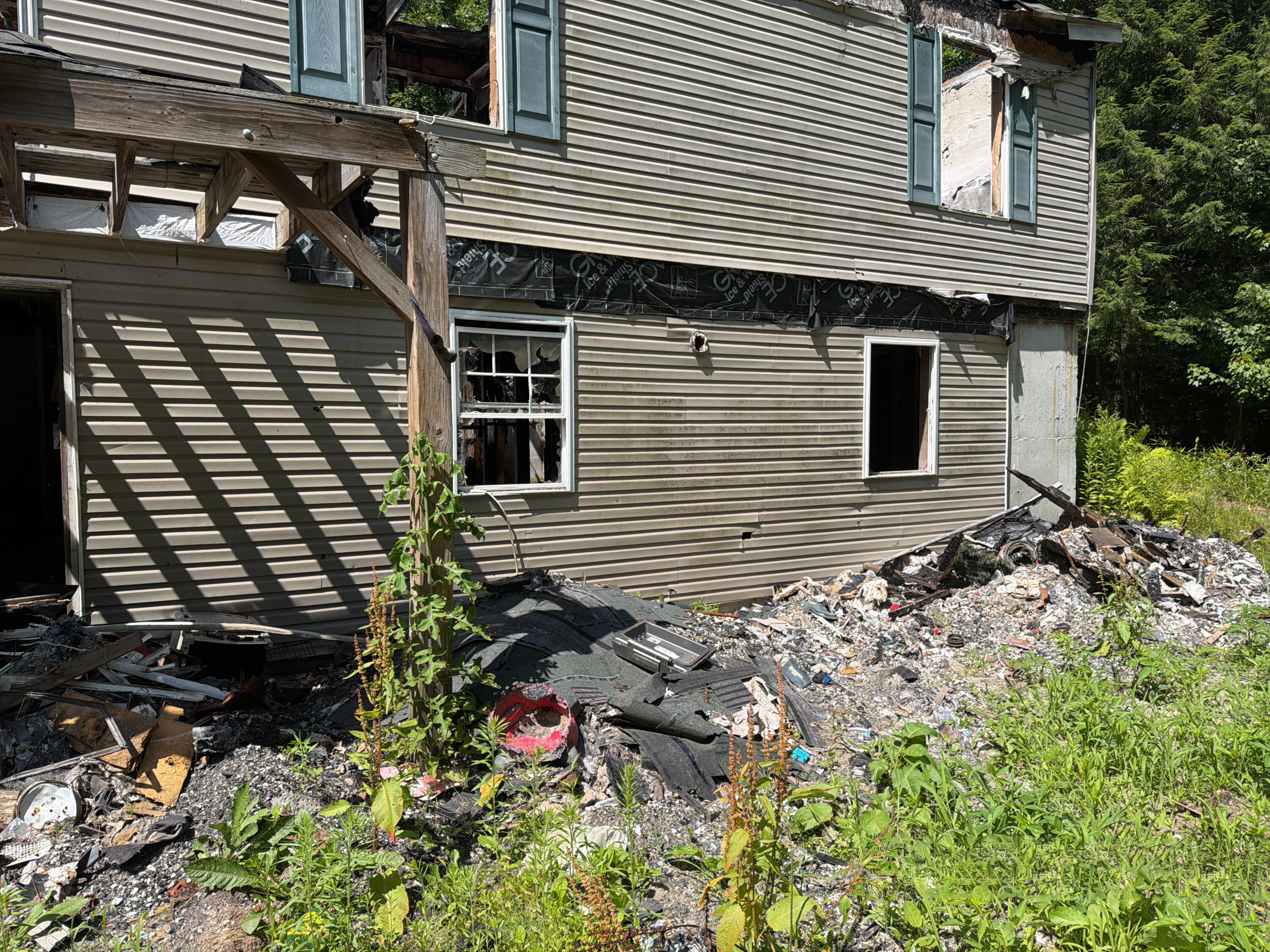 main property photo 20