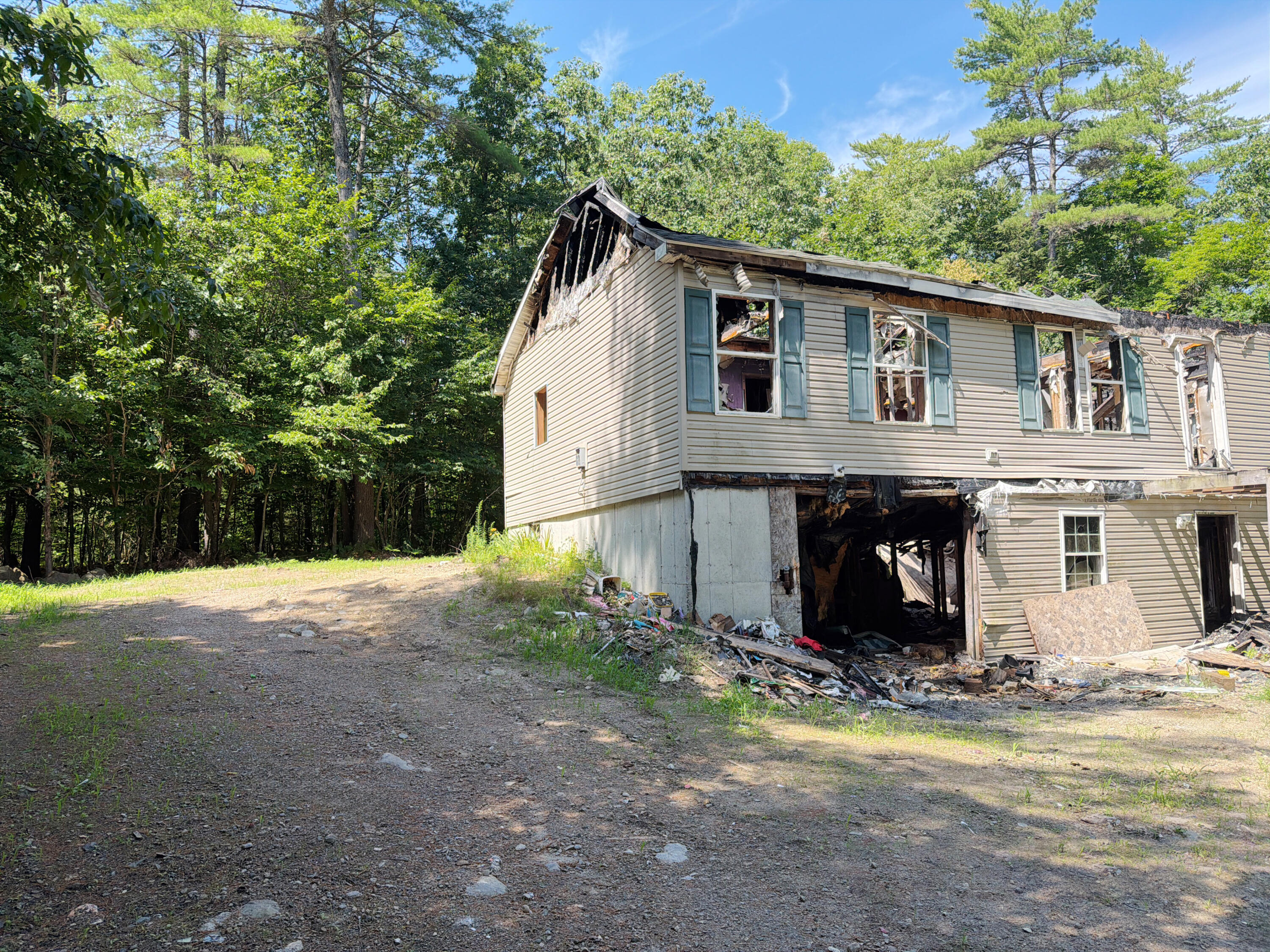 main property photo 8